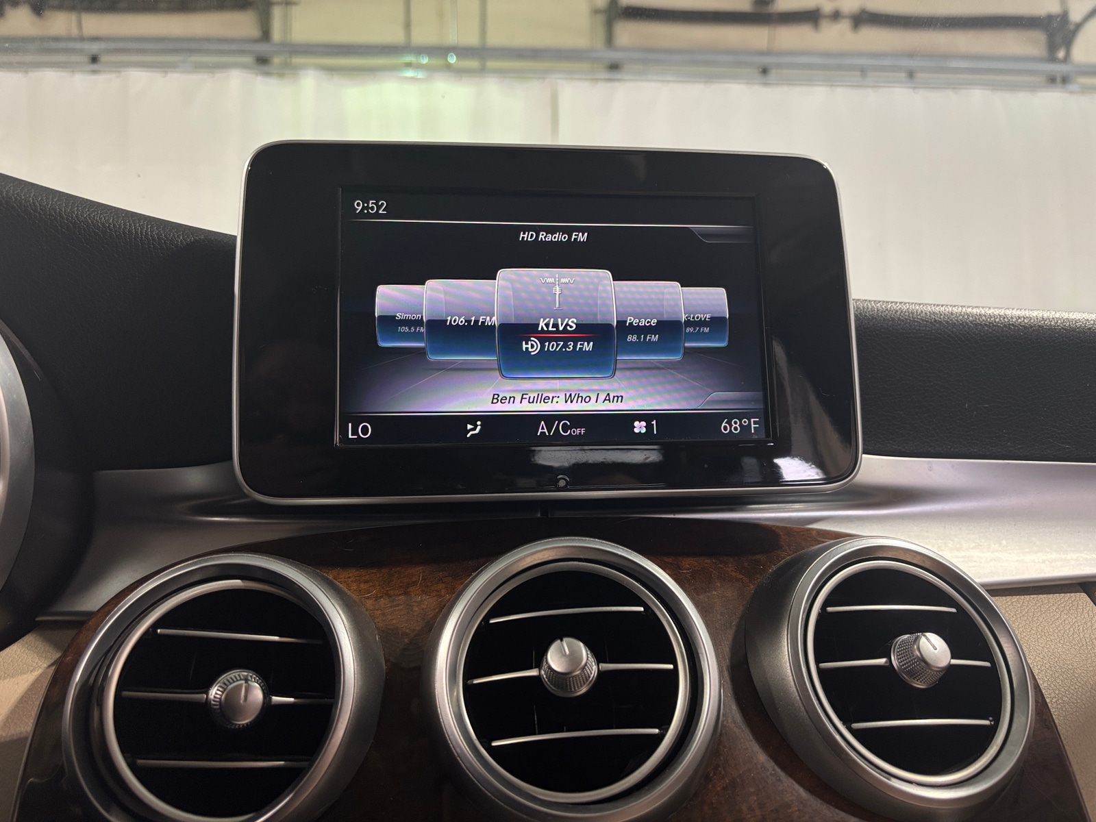 Thumbnail: 2018 Mercedes-Benz C-Class - 3