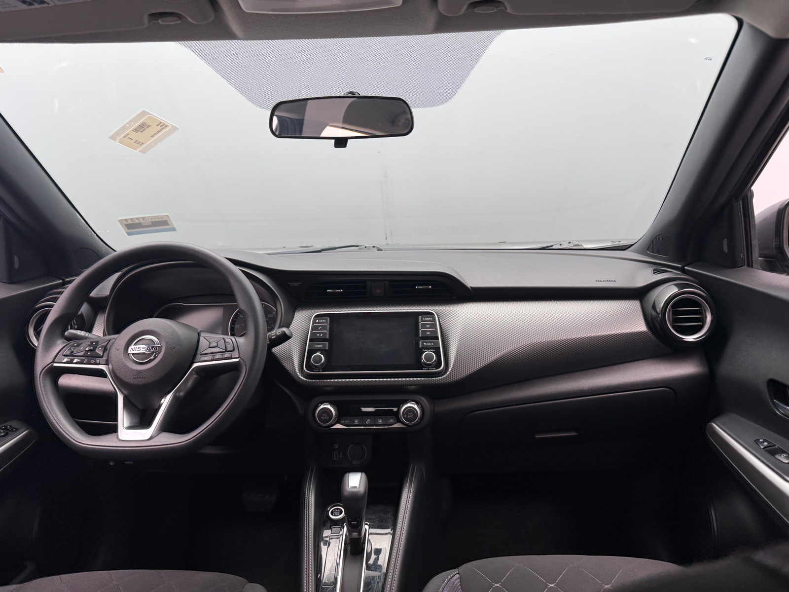 Thumbnail: 2019 Nissan Kicks - 3