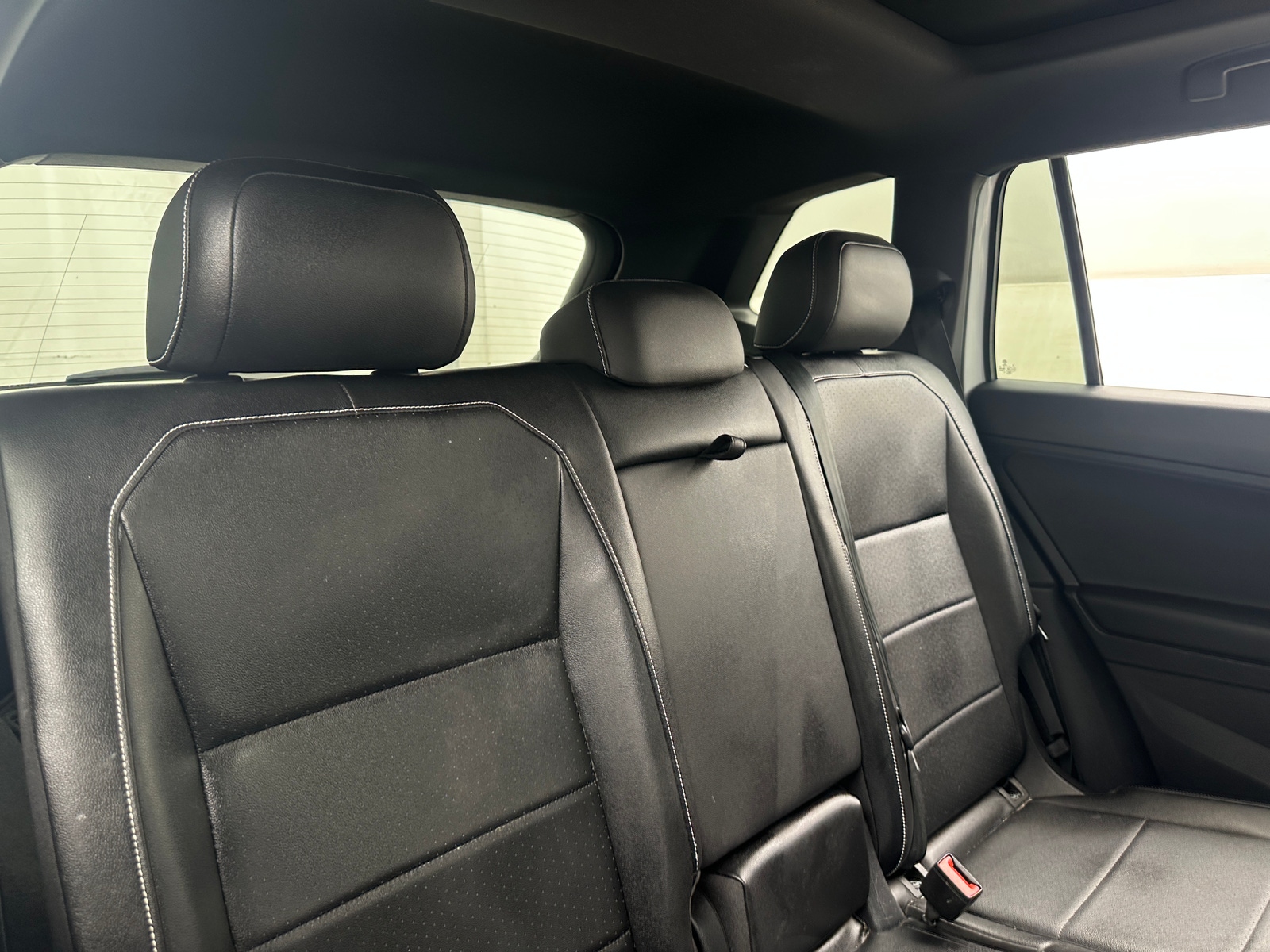Thumbnail: 2021 Volkswagen Tiguan - 5
