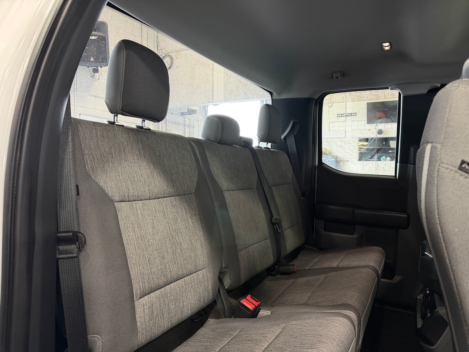 Thumbnail: 2022 Ford Econoline - 6