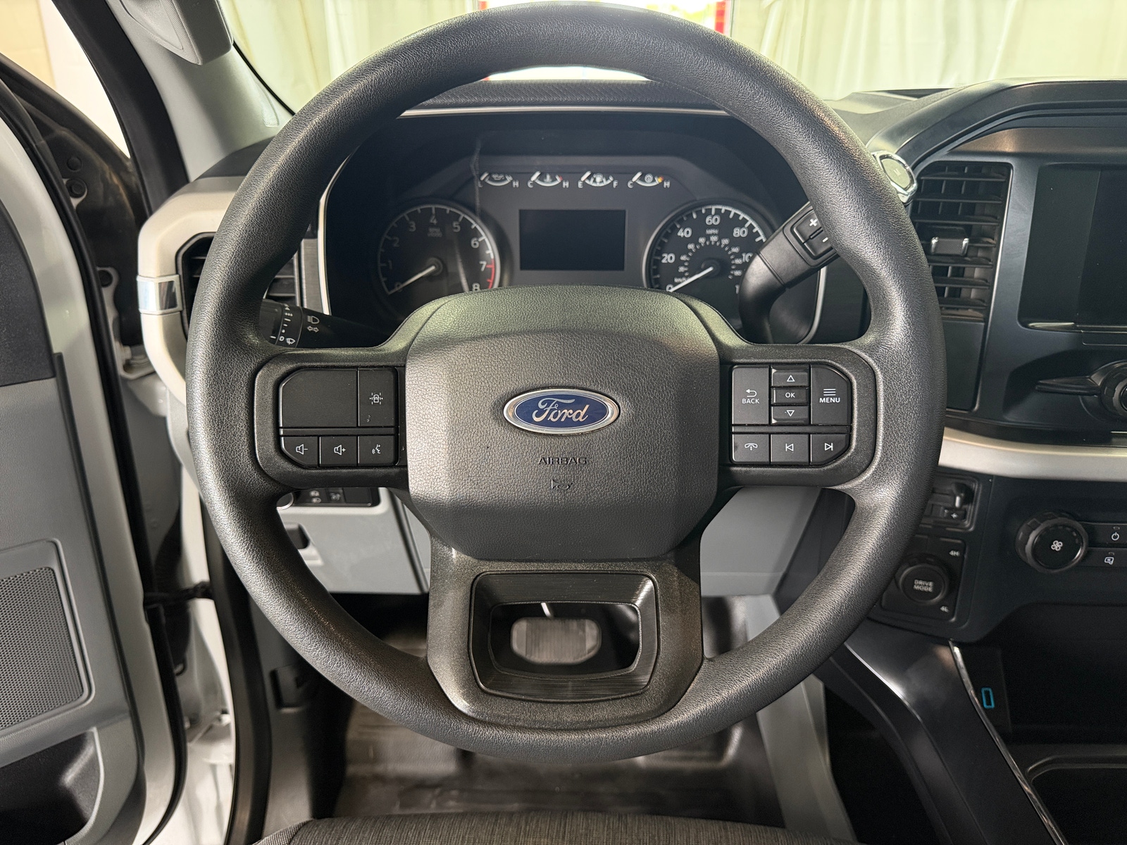 Thumbnail: 2022 Ford Econoline - 5