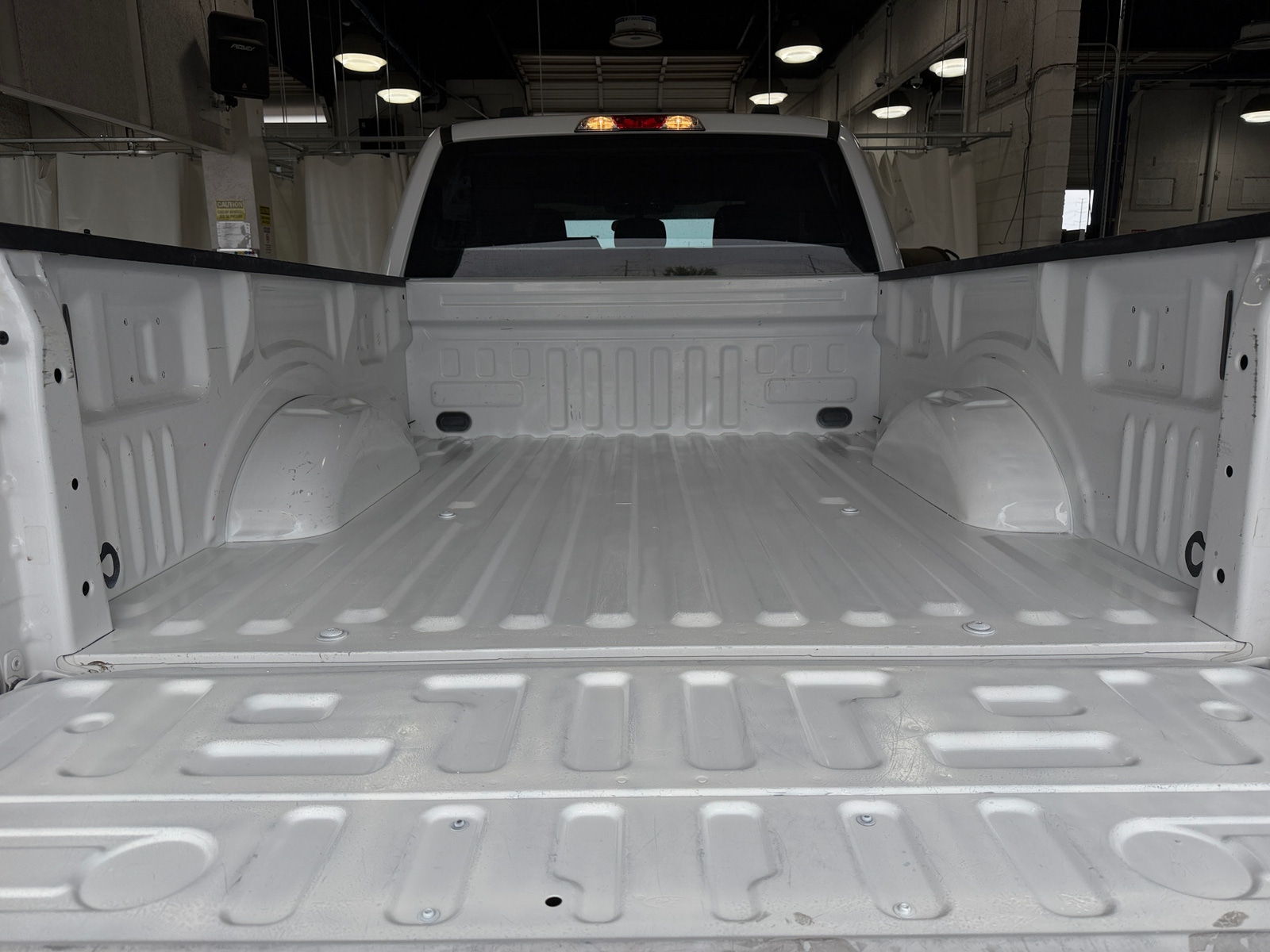 Thumbnail: 2022 Ford Econoline - 7
