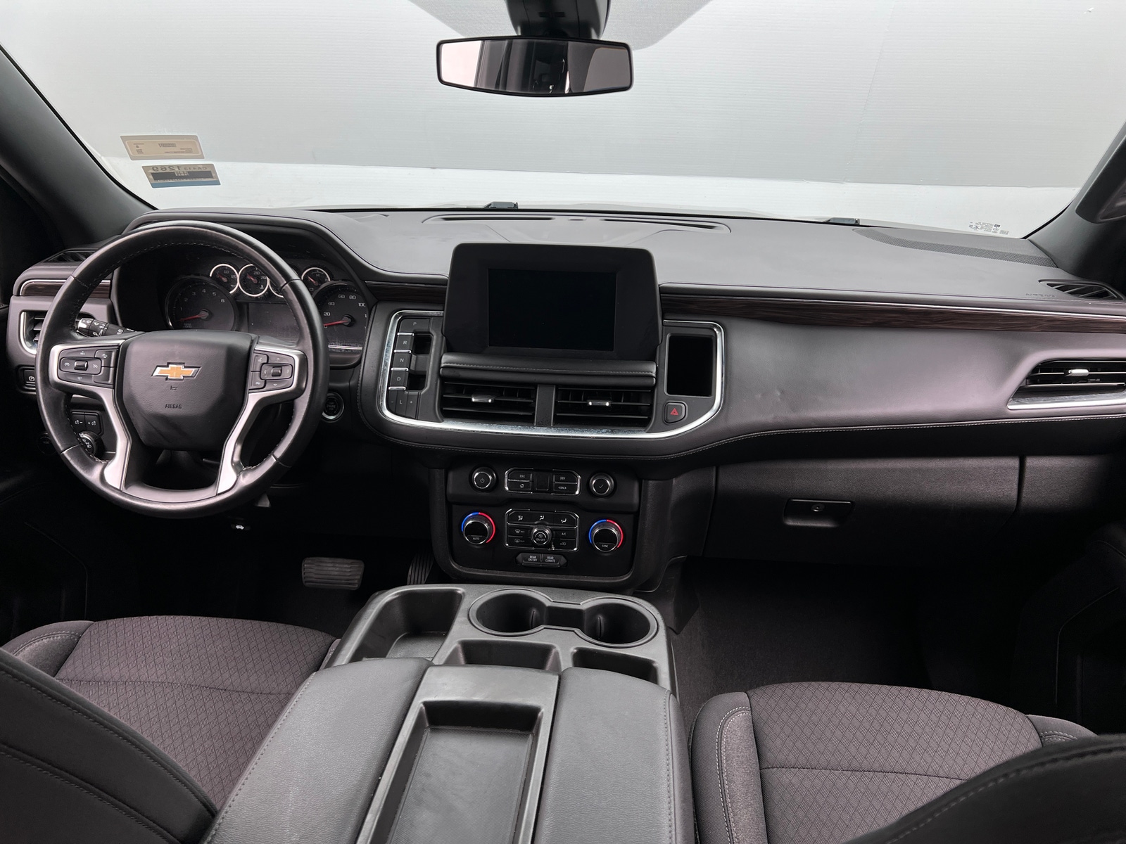 Thumbnail: 2022 Chevrolet Tahoe - 3