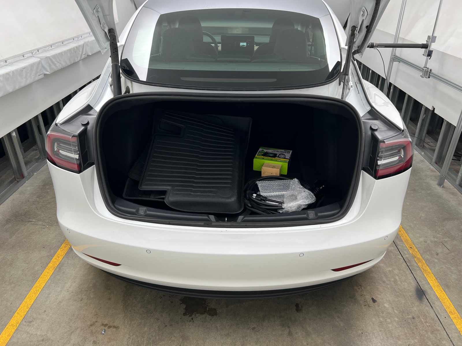 Thumbnail: 2022 Tesla Model 3 - 6