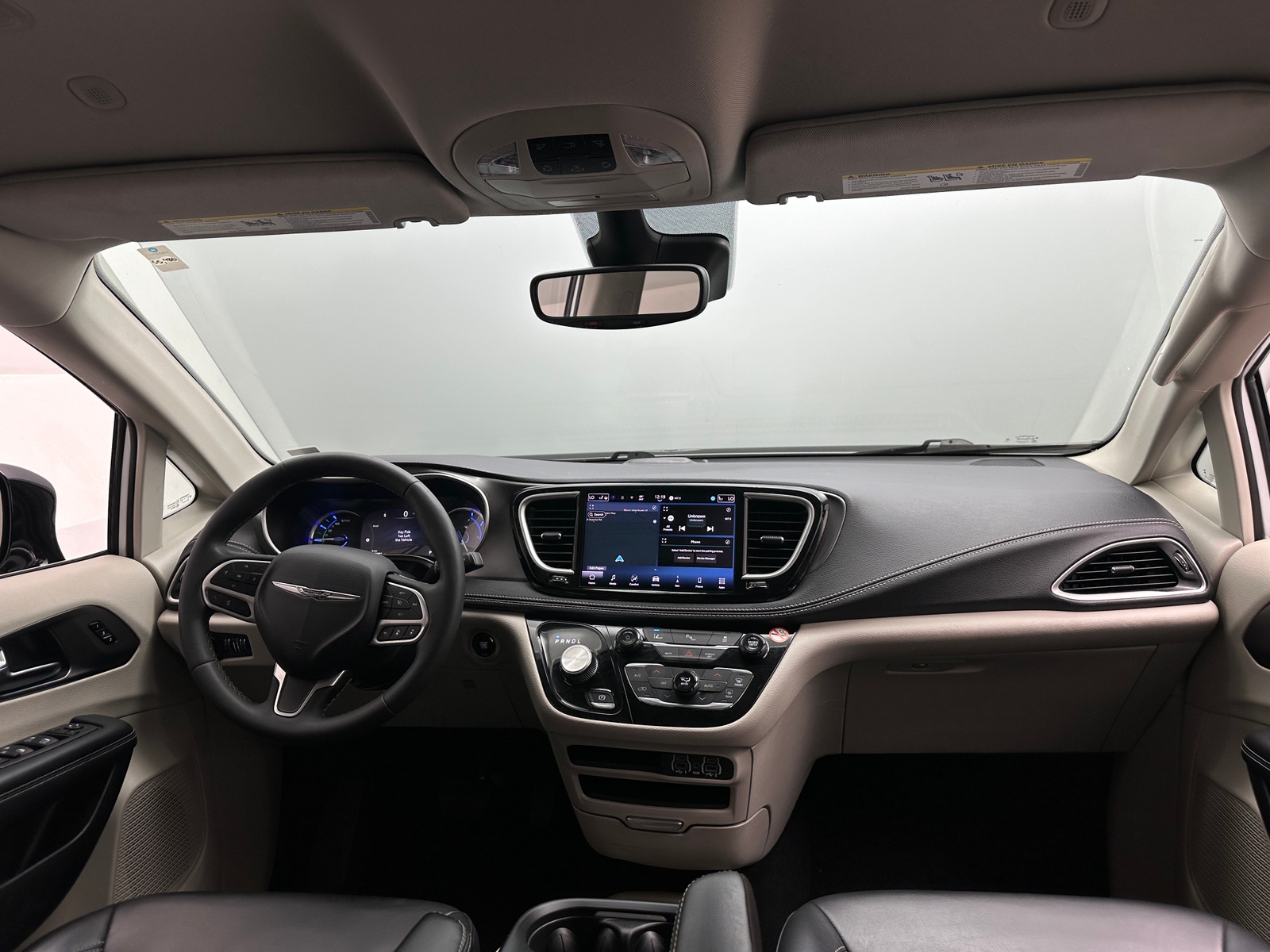 Thumbnail: 2024 Chrysler Pacifica - 2