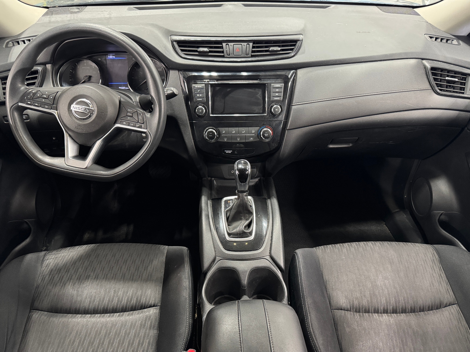 Thumbnail: 2018 Nissan Rogue - 3