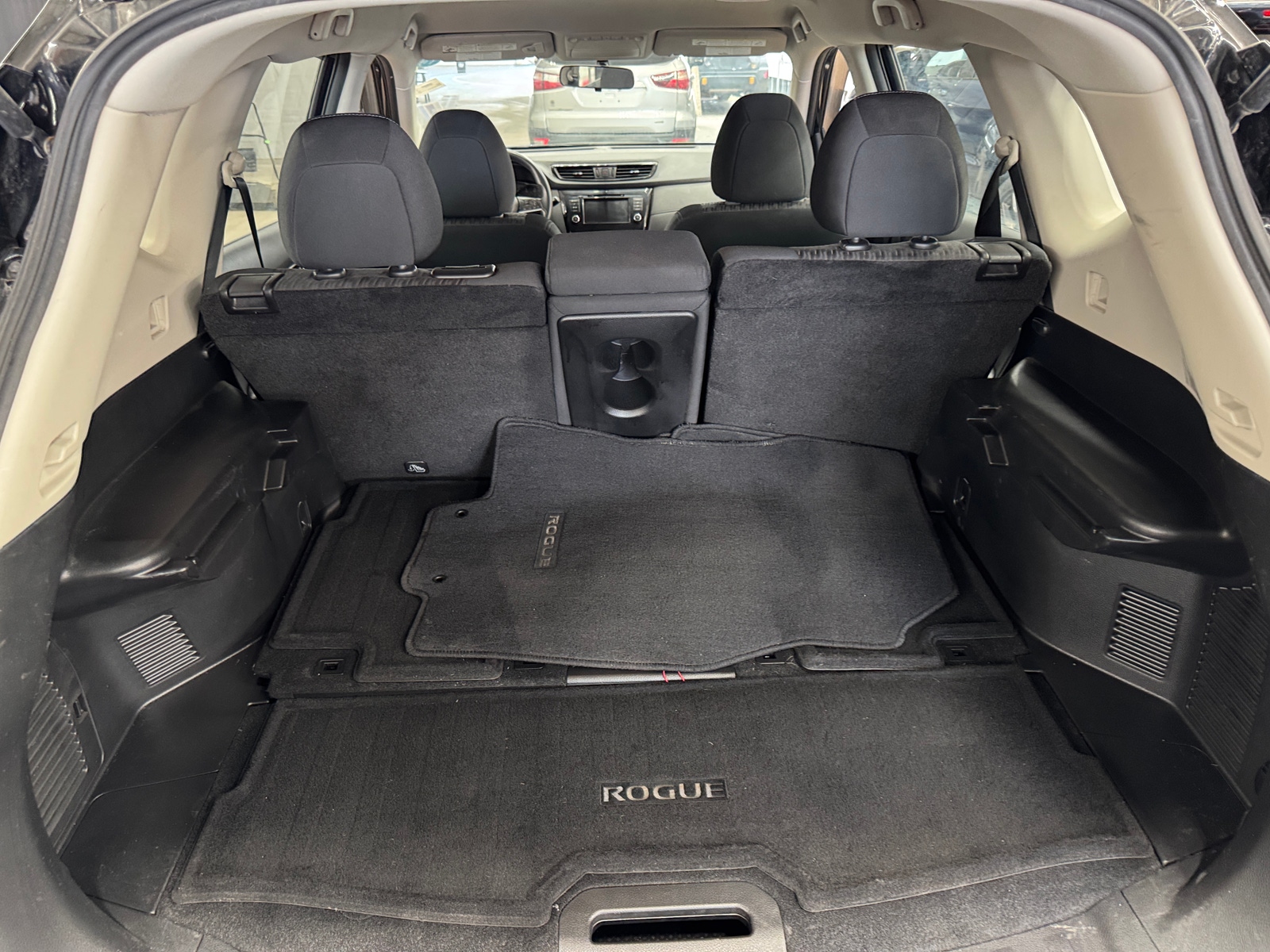 Thumbnail: 2018 Nissan Rogue - 7