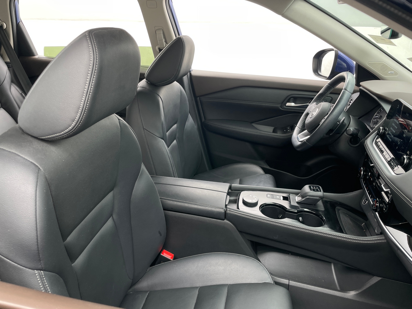 Thumbnail: 2023 Nissan Rogue - 2