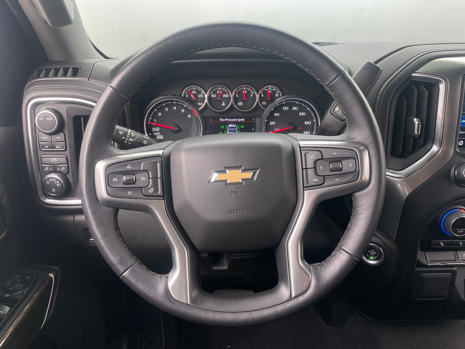 Thumbnail: 2022 Chevrolet Silverado 1500 - 5