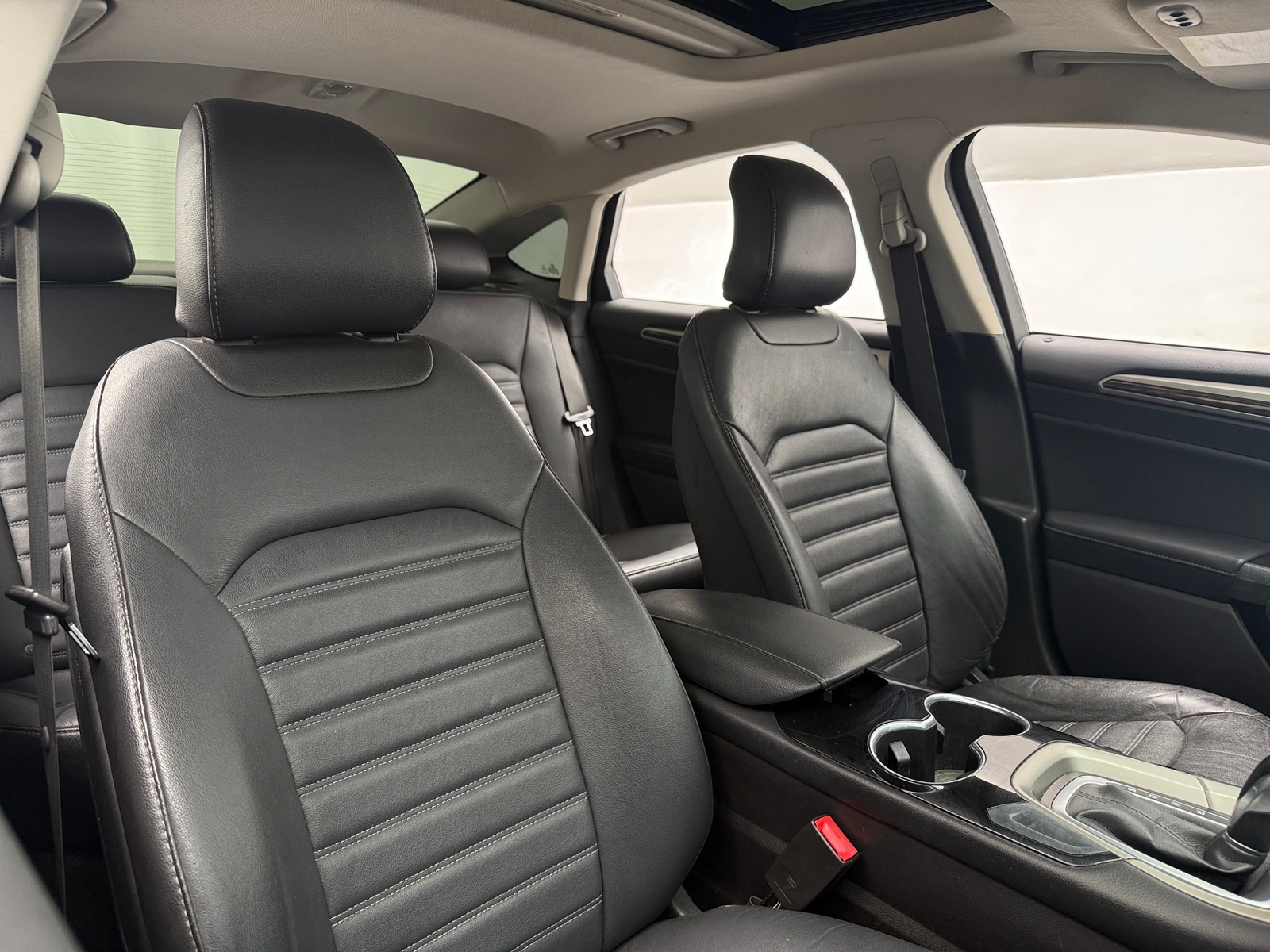 Thumbnail: 2016 Ford Fusion - 2