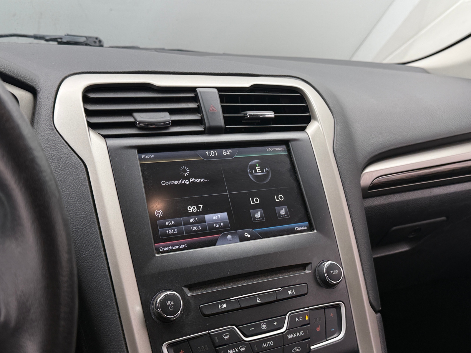 Thumbnail: 2016 Ford Fusion - 4