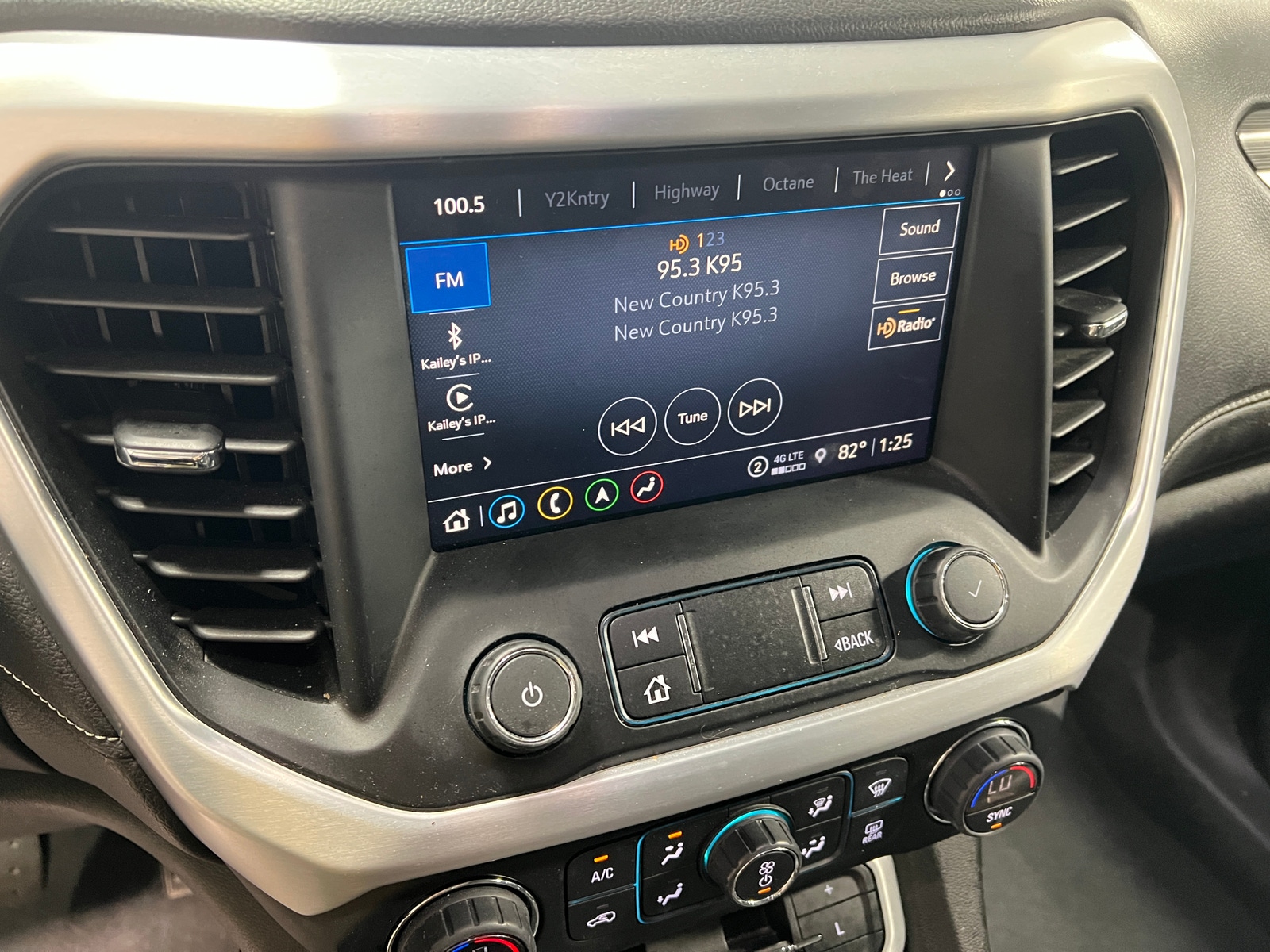 Thumbnail: 2021 GMC Acadia - 3