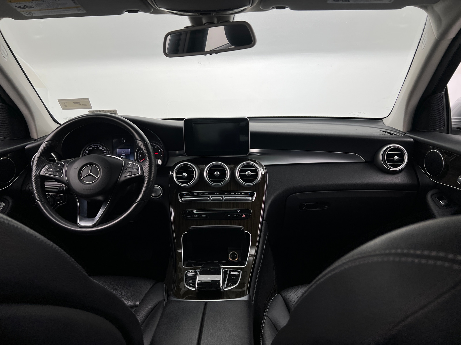 Thumbnail: 2016 Mercedes-Benz GLC - 2