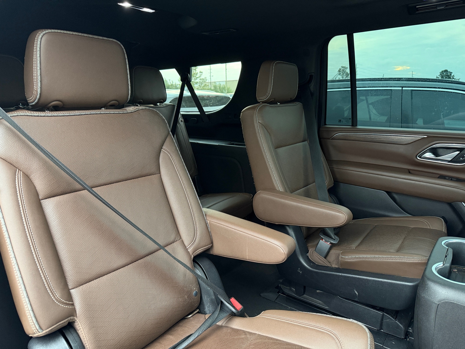 Thumbnail: 2022 Chevrolet Suburban - 5