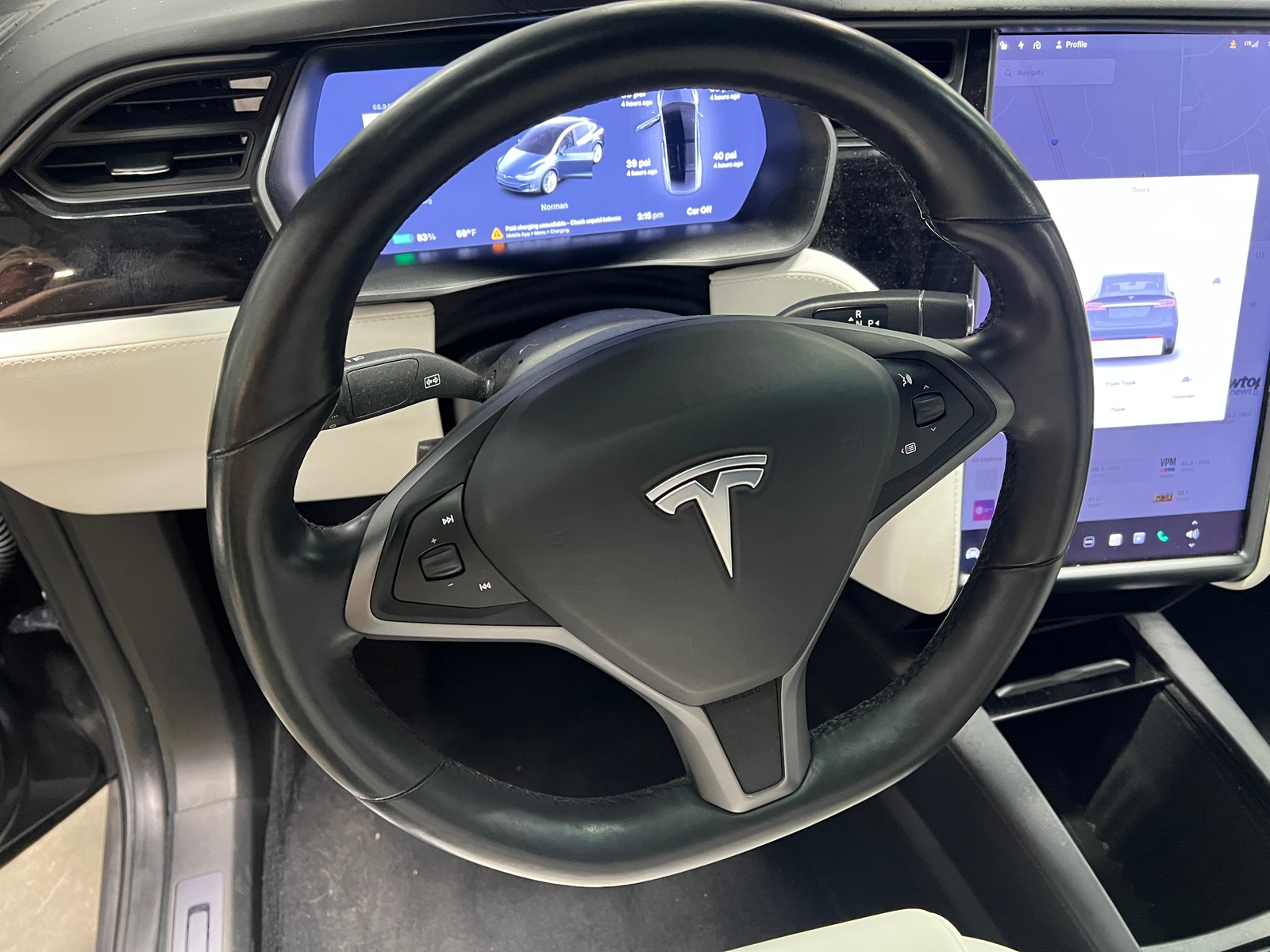 Thumbnail: 2020 Tesla Model X - 4