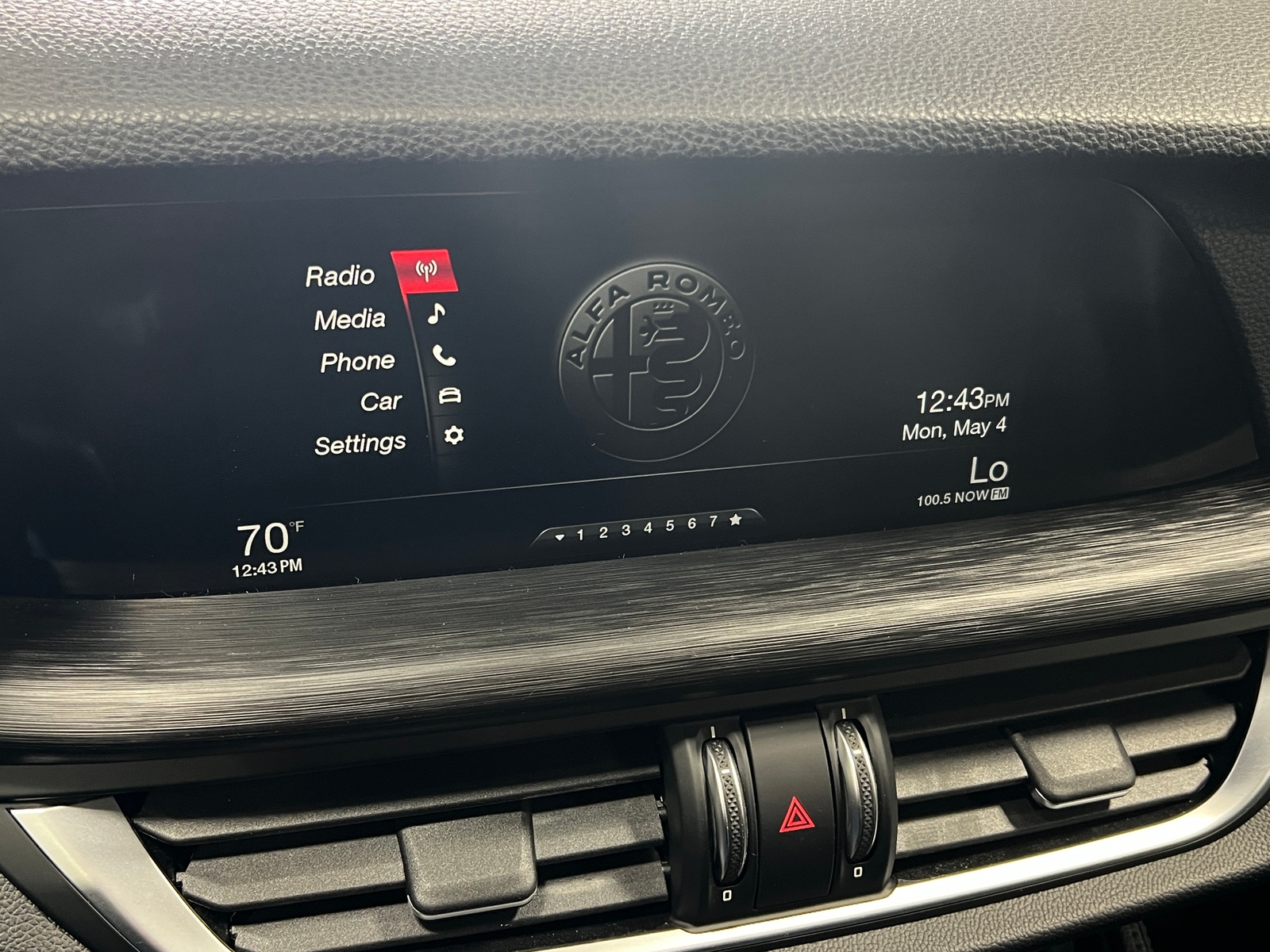 Thumbnail: 2018 Alfa Romeo Stelvio - 3