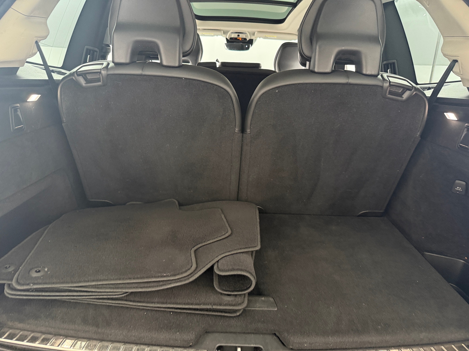 Thumbnail: 2019 Volvo XC90 - 6