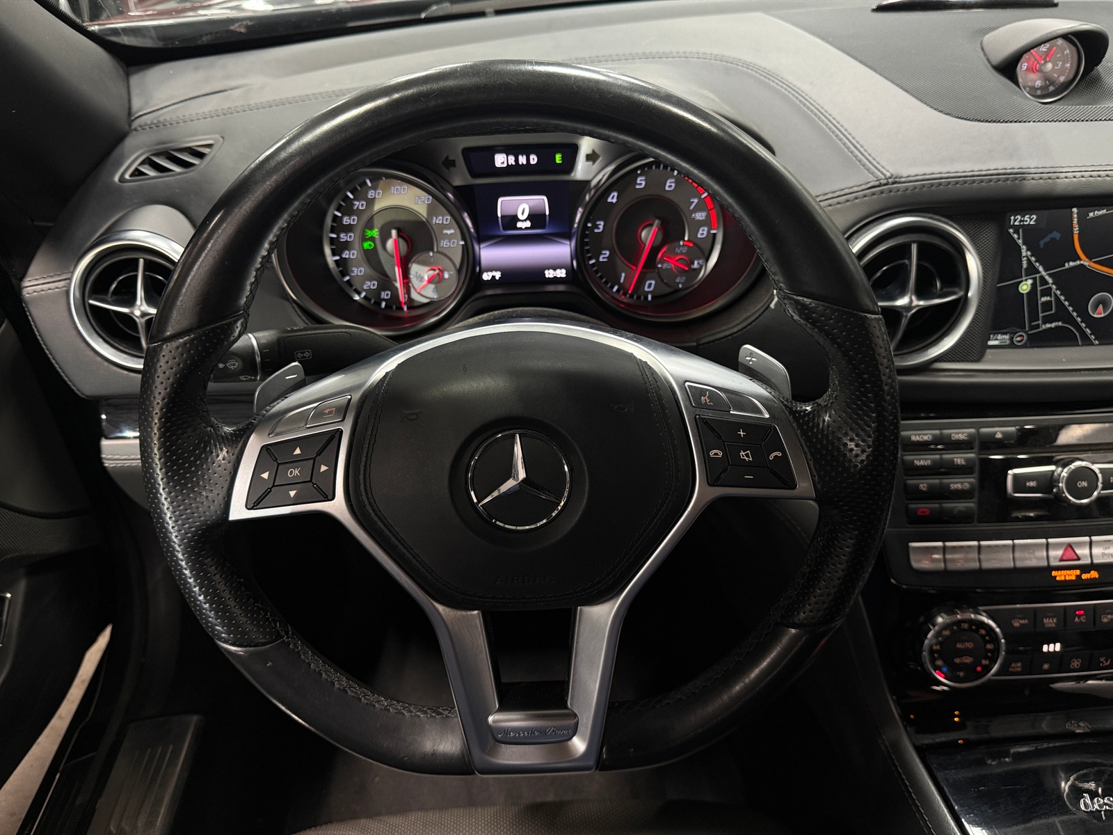 Thumbnail: 2016 Mercedes-Benz SL-Class - 4