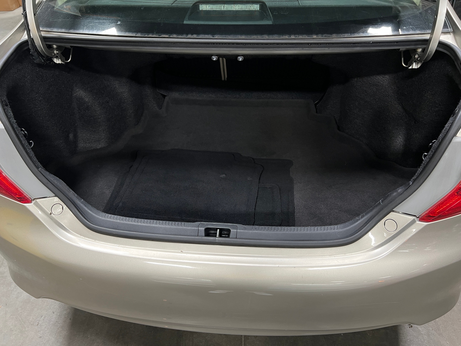 Thumbnail: 2014 Toyota Camry - 7