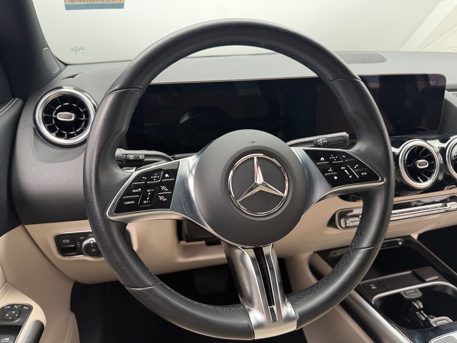 Thumbnail: 2025 Mercedes-Benz GLA - 4
