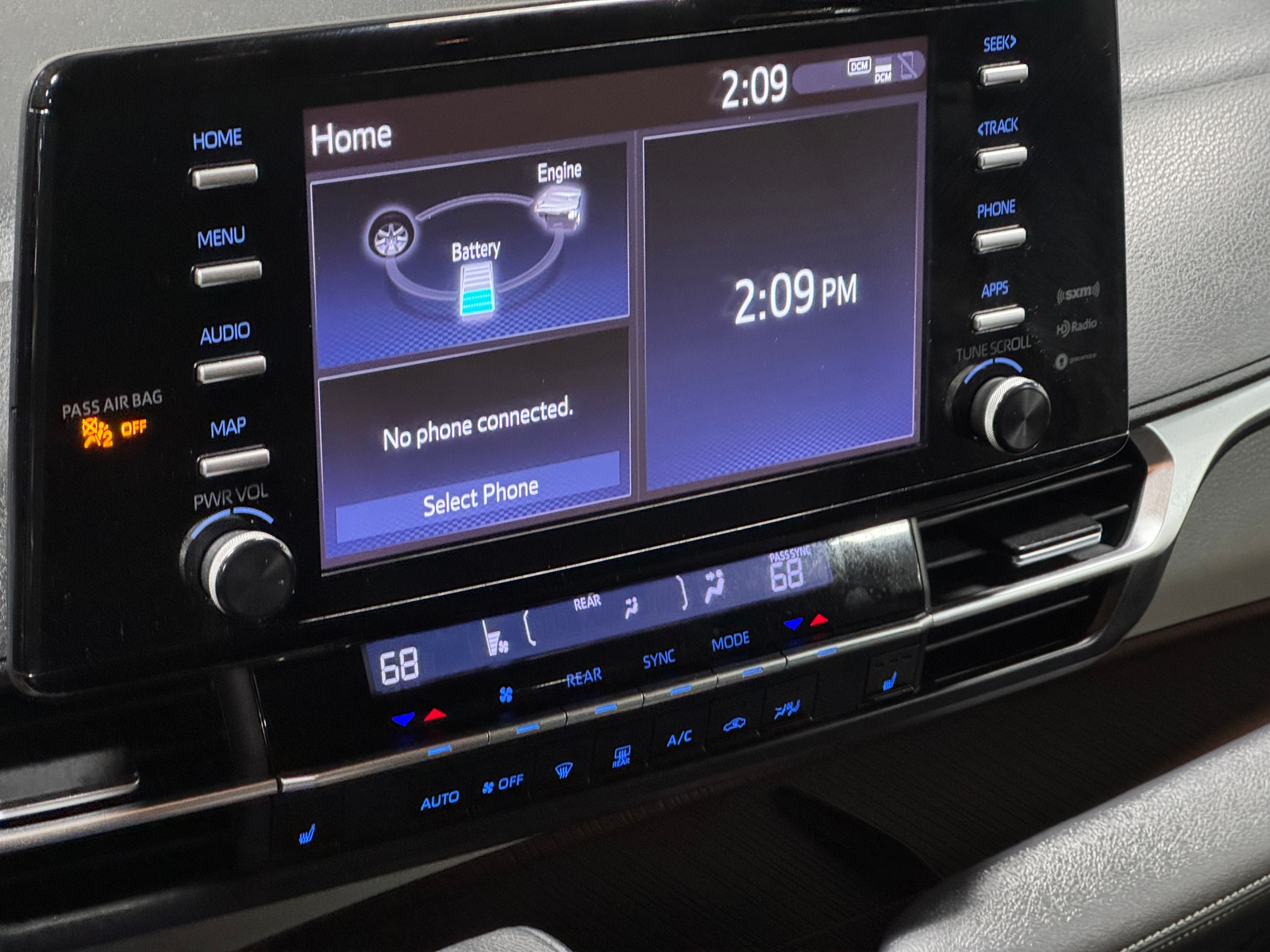 Thumbnail: 2021 Toyota Sienna - 3