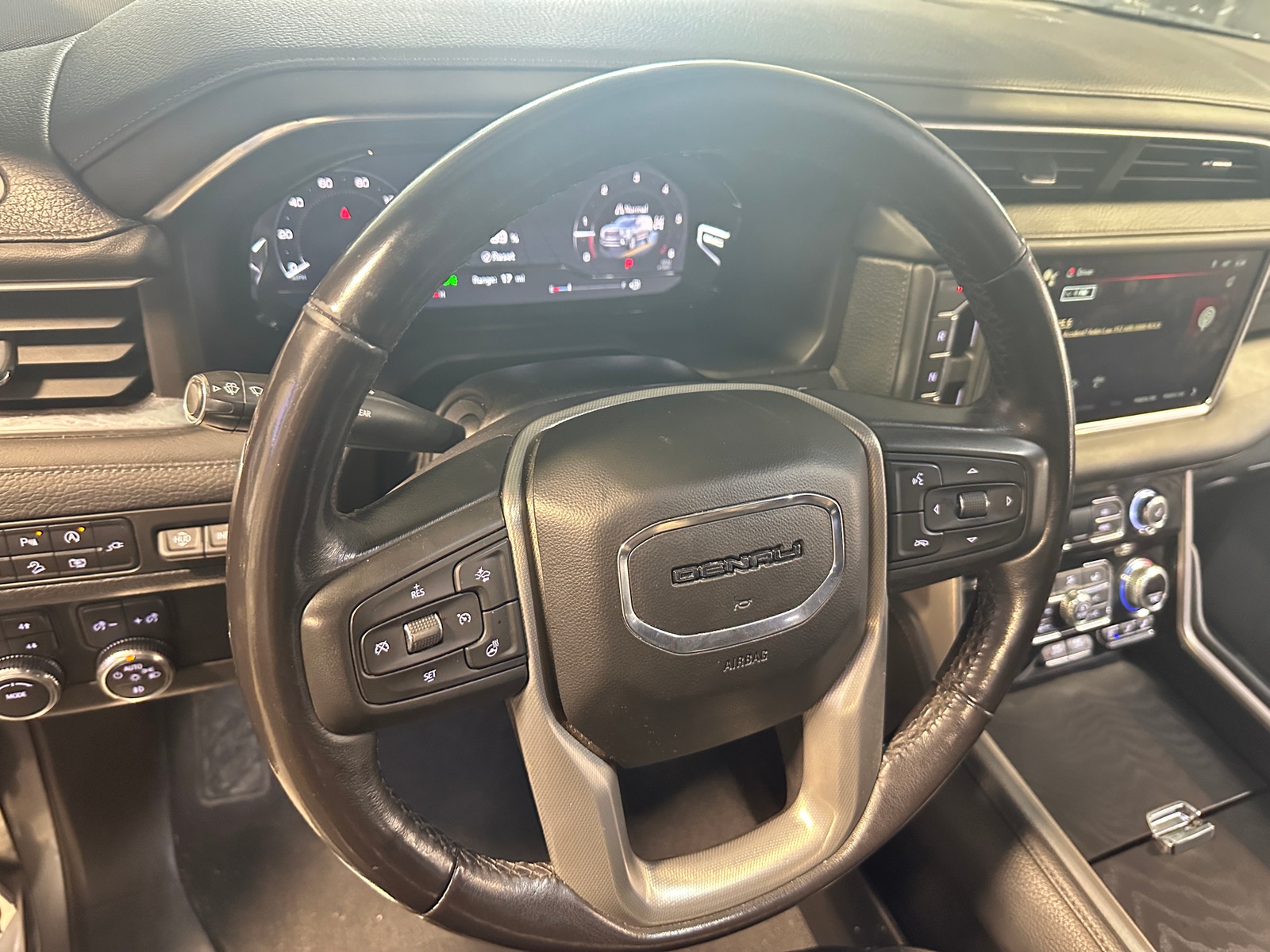 Thumbnail: 2022 GMC Yukon - 4