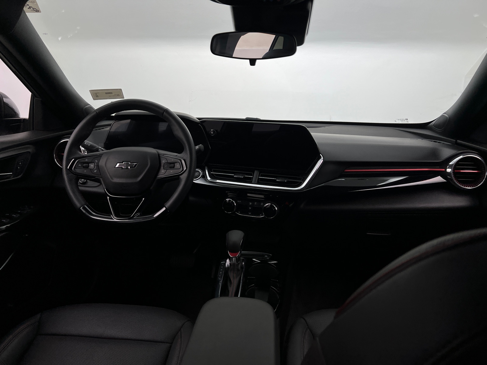 Thumbnail: 2025 Chevrolet Trax - 2