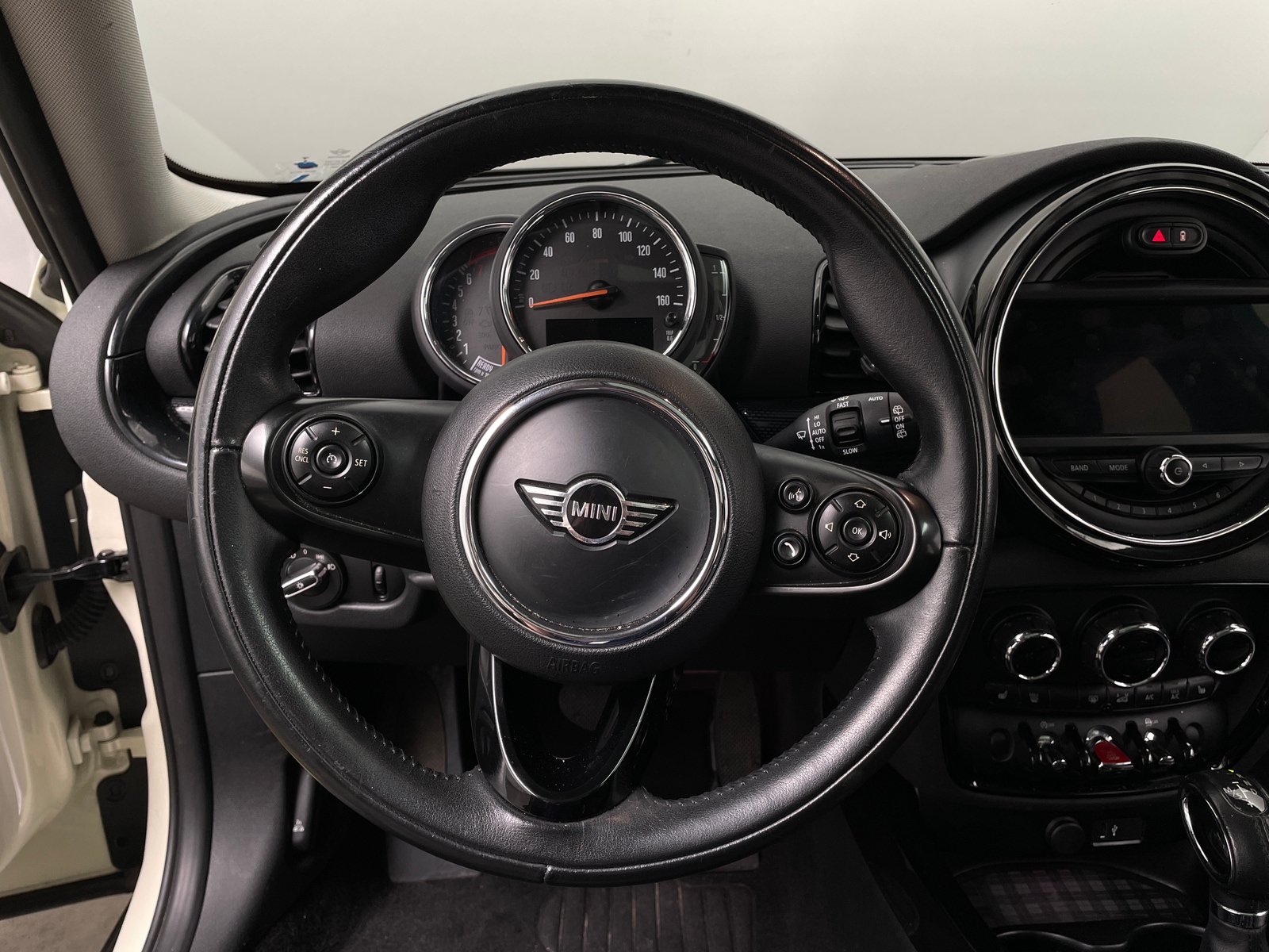Thumbnail: 2019 MINI Cooper Clubman - 4