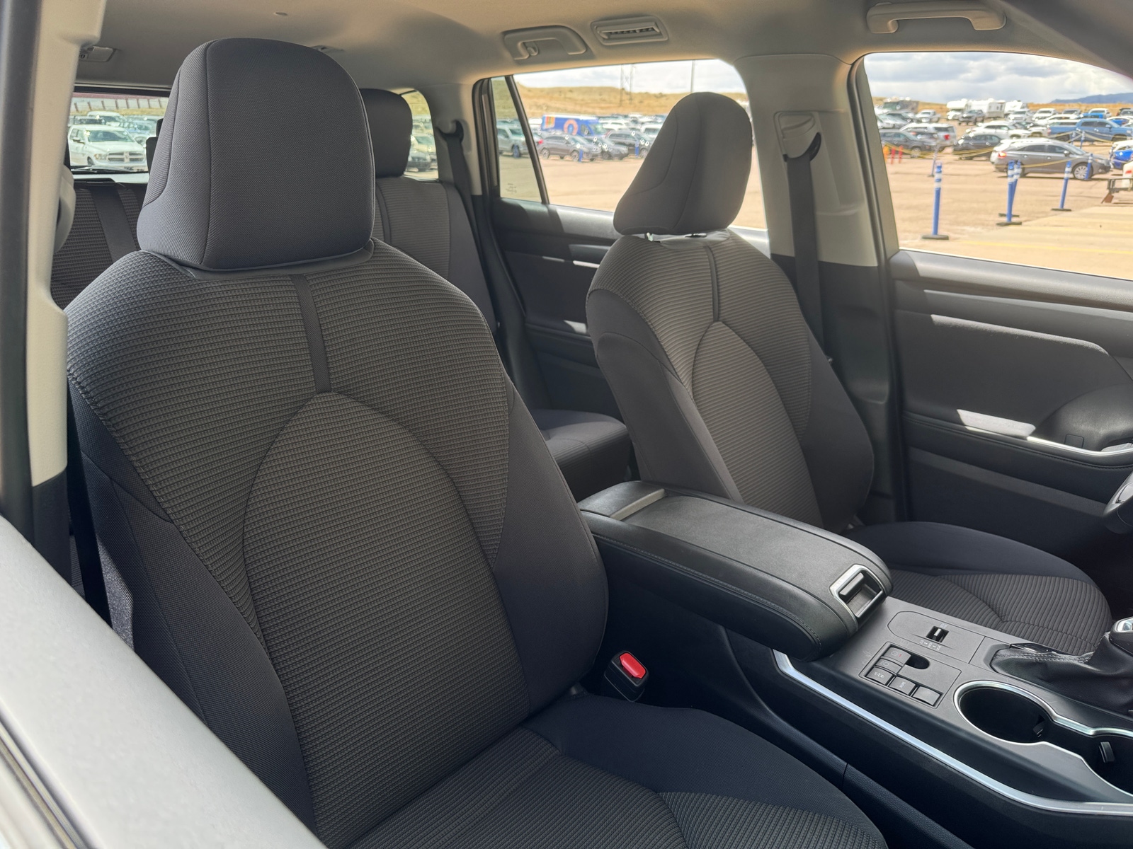 Thumbnail: 2025 Toyota Highlander - 2