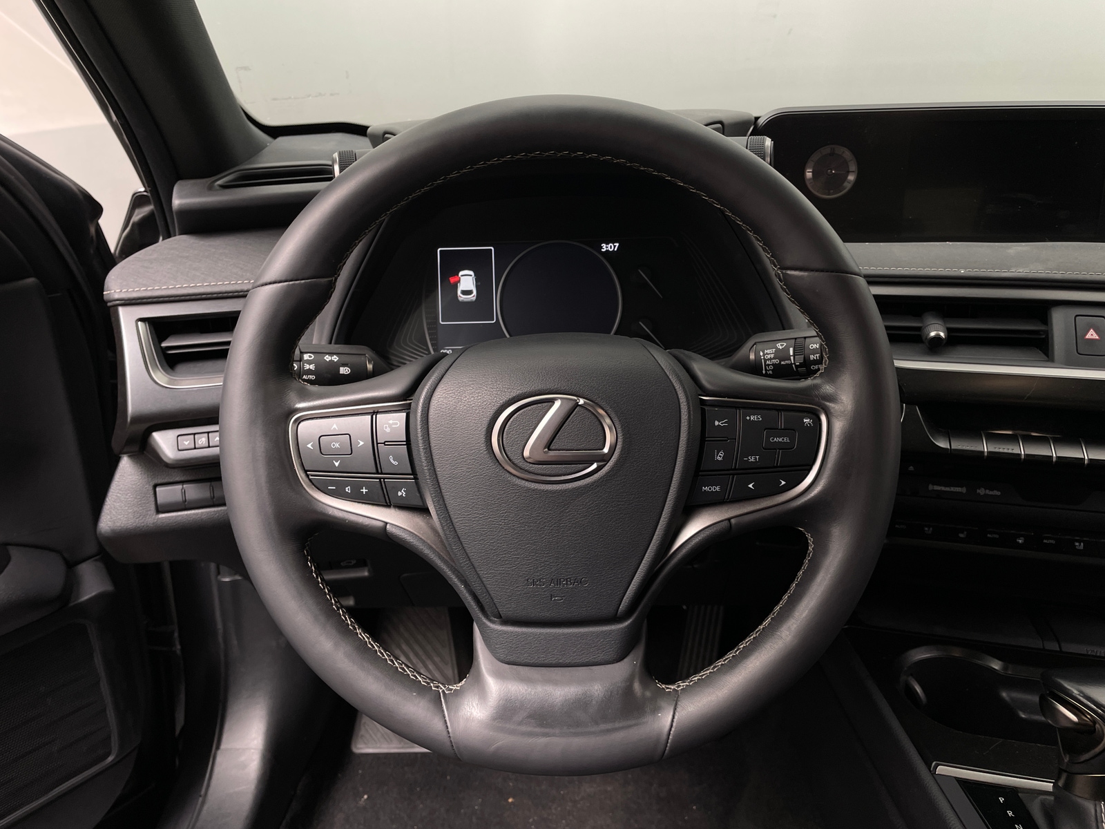 Thumbnail: 2020 Lexus UX - 4