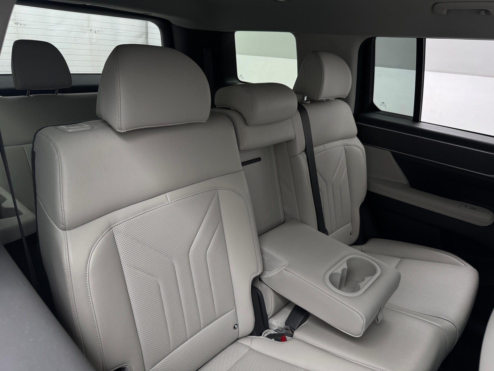 Thumbnail: 2025 Hyundai Santa Fe - 5
