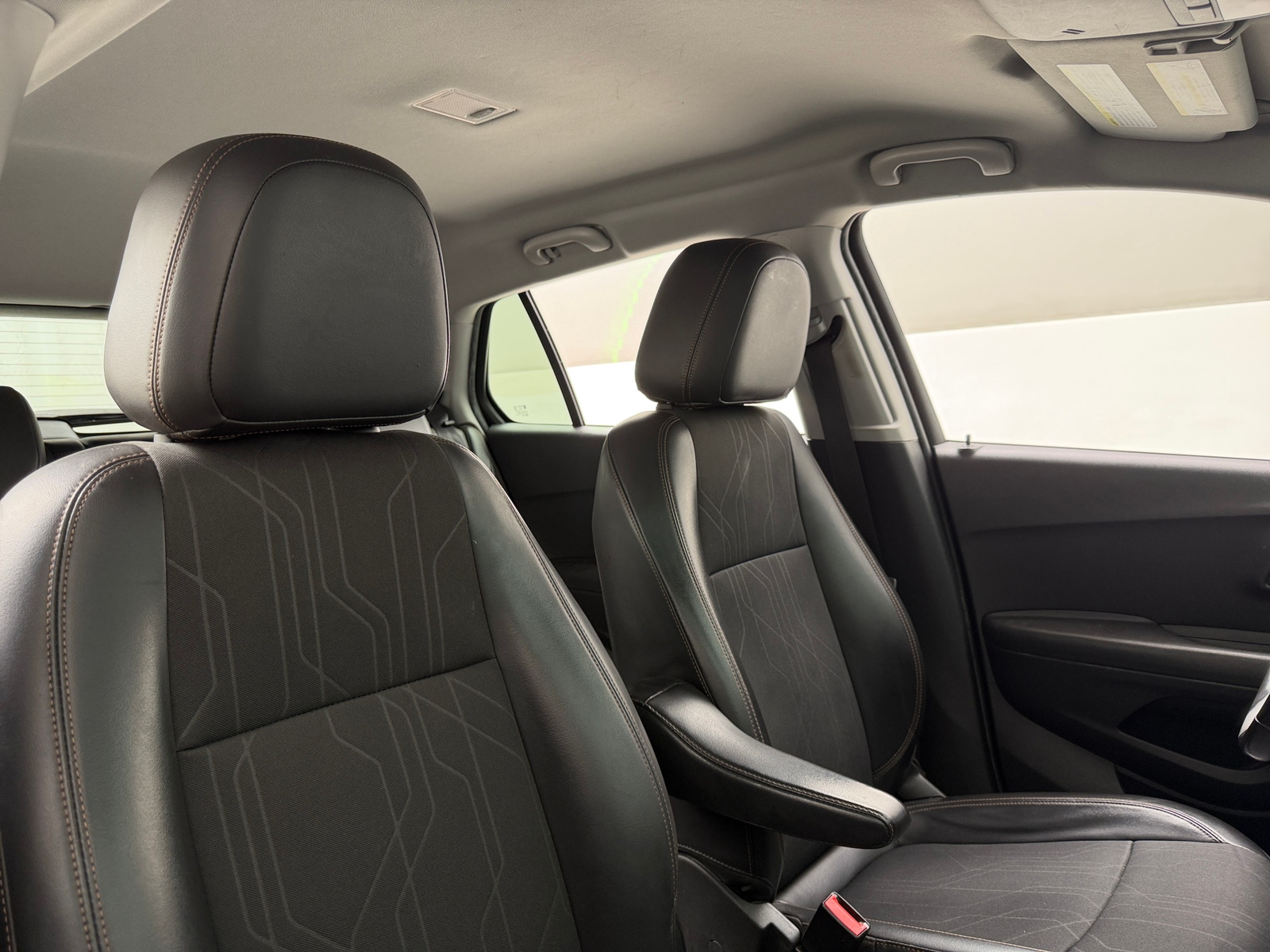 Thumbnail: 2019 Chevrolet Trax - 2