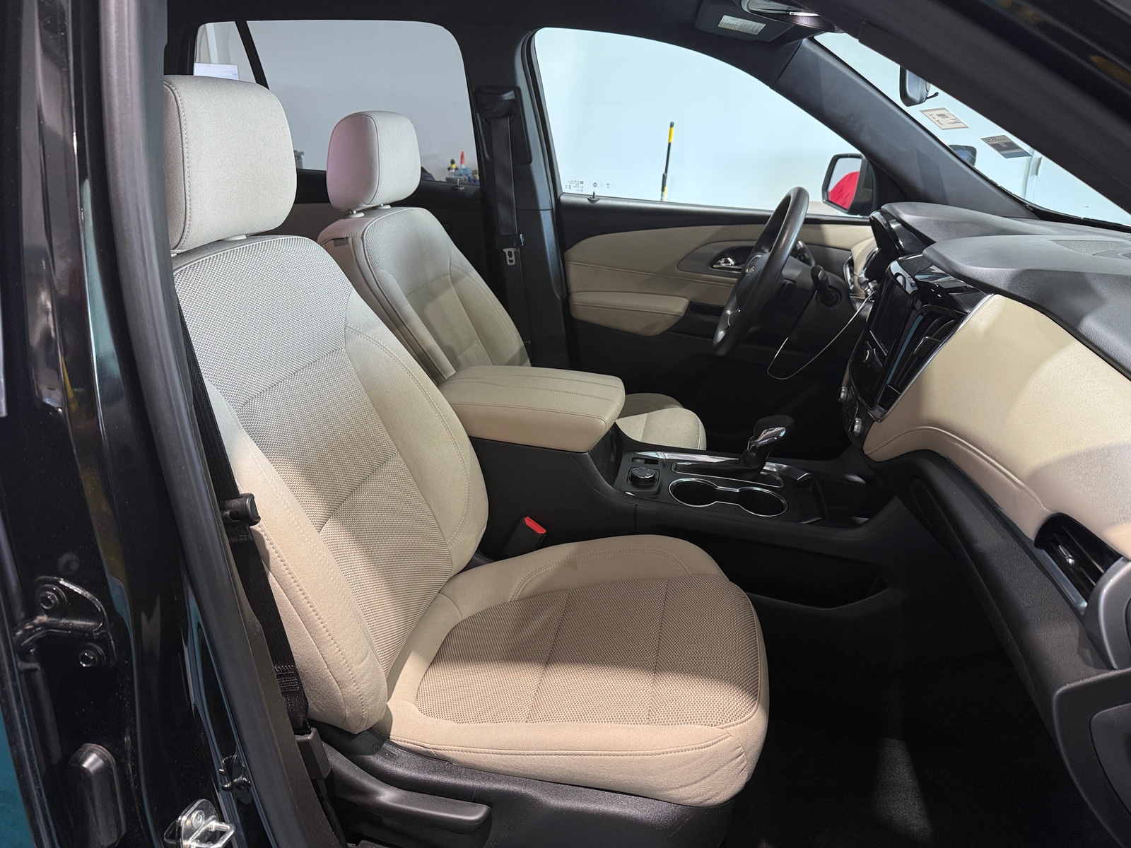 Thumbnail: 2023 Chevrolet Traverse - 2