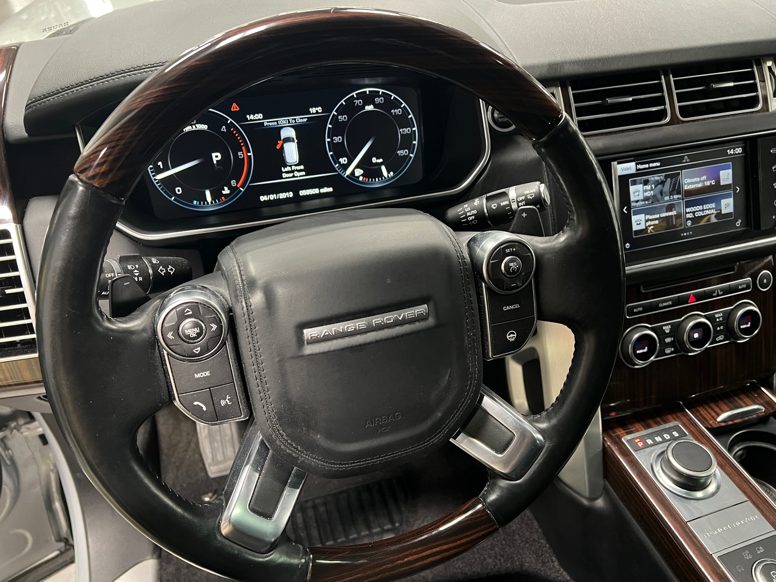 Thumbnail: 2016 Land Rover Range Rover - 4