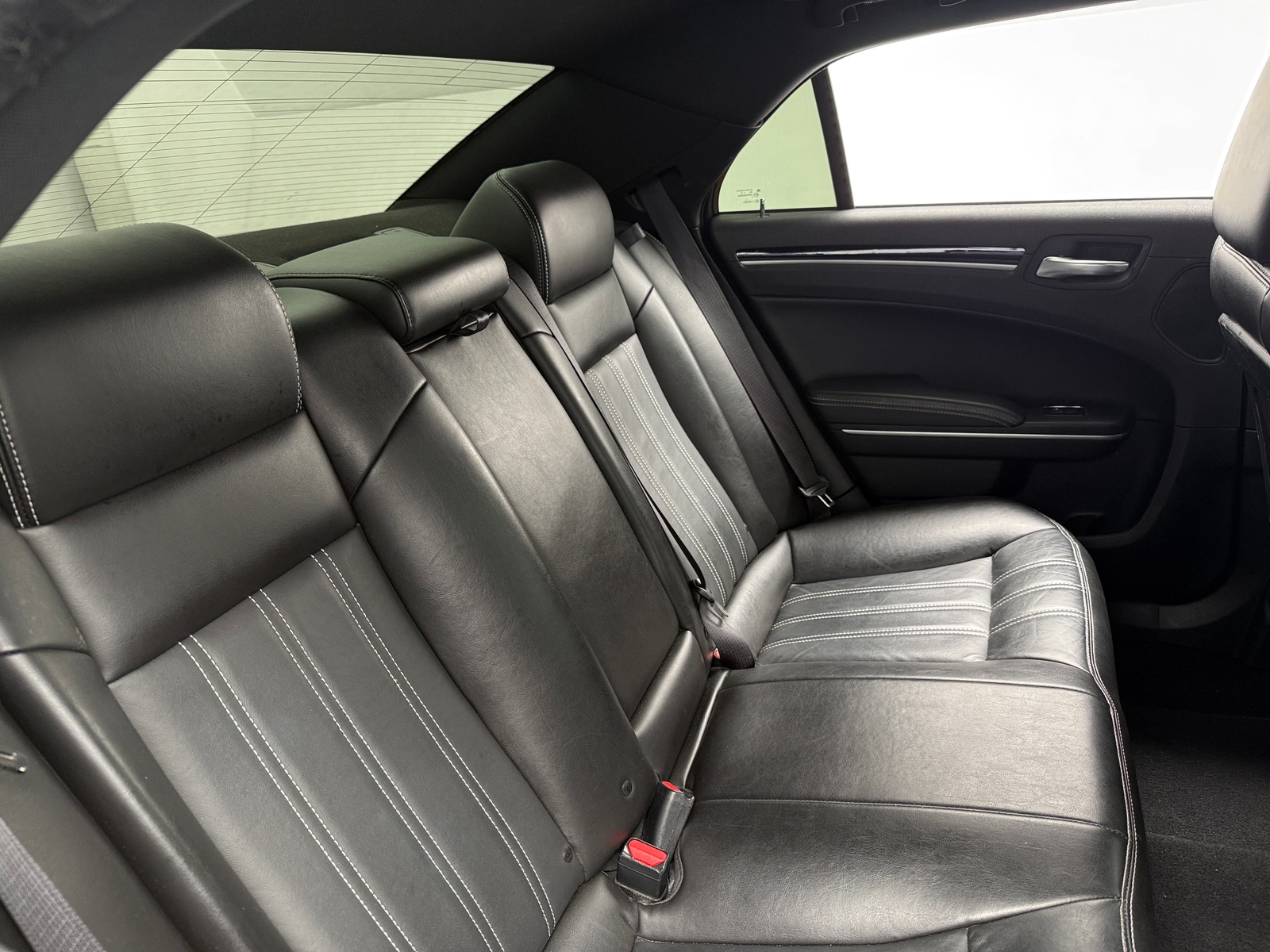 Thumbnail: 2022 Chrysler 300 - 5
