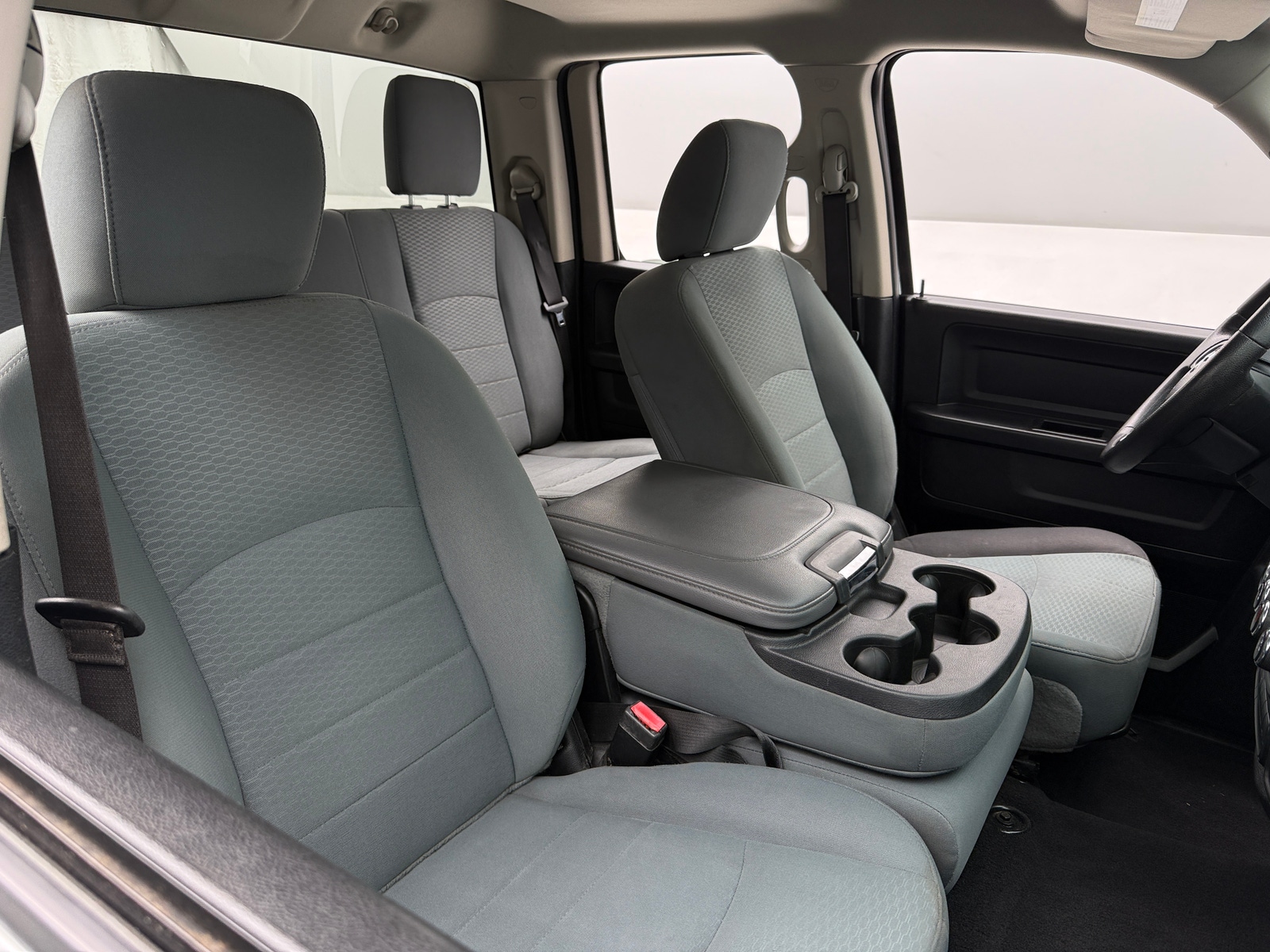 Thumbnail: 2019 RAM 1500 Classic - 2
