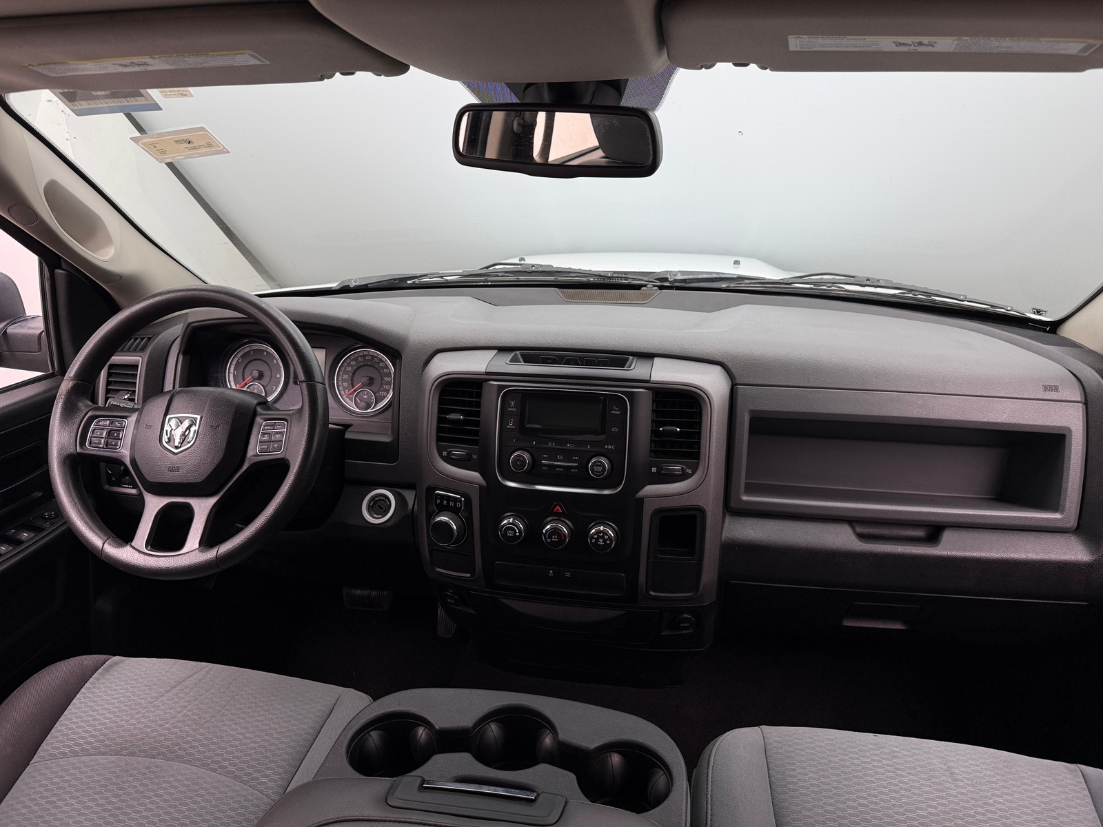 Thumbnail: 2019 RAM 1500 Classic - 3