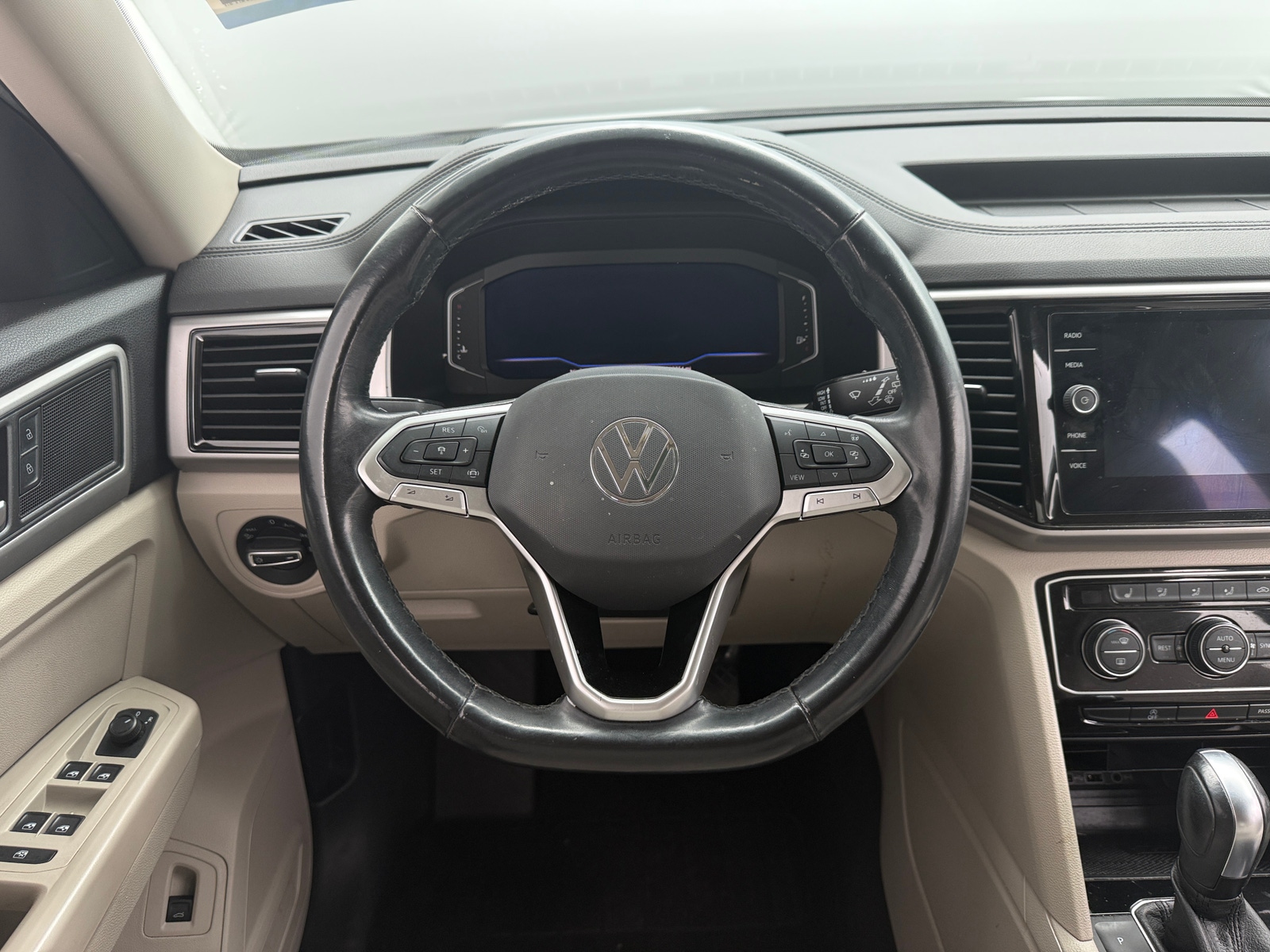 Thumbnail: 2021 Volkswagen Atlas - 4