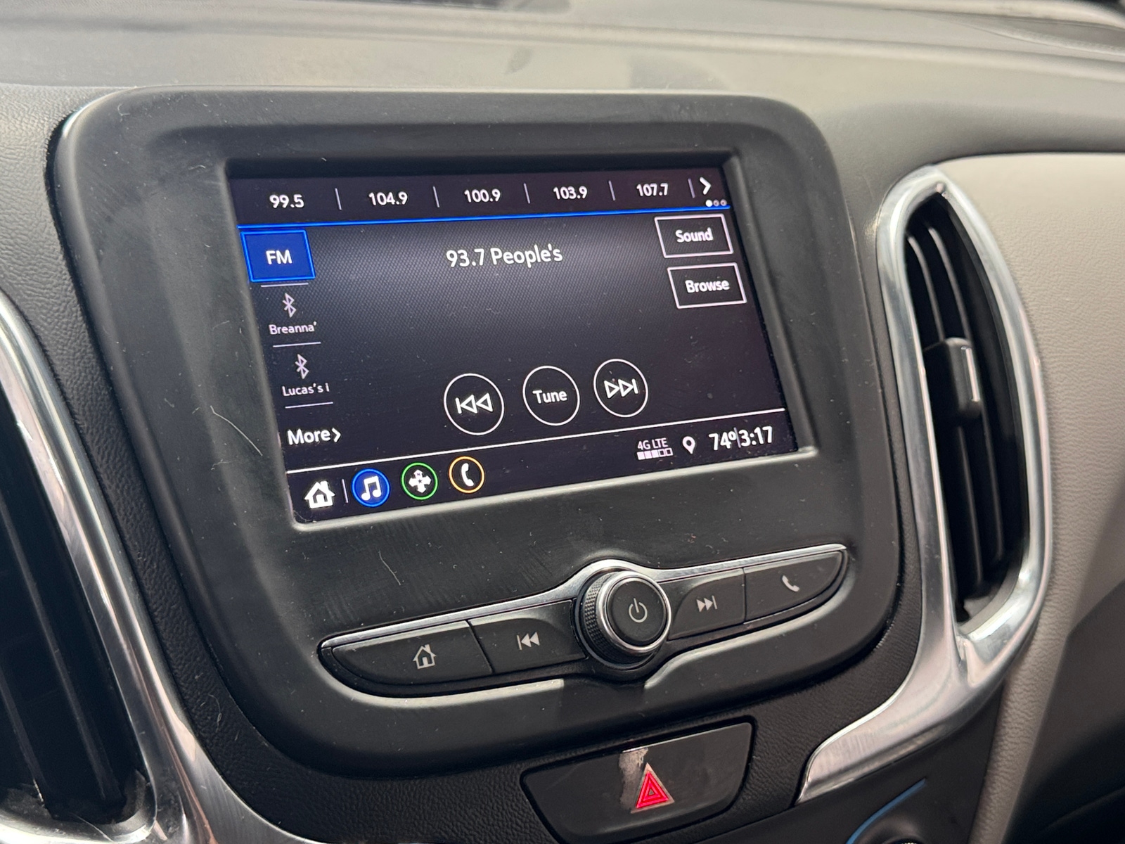 Thumbnail: 2021 Chevrolet Equinox - 4
