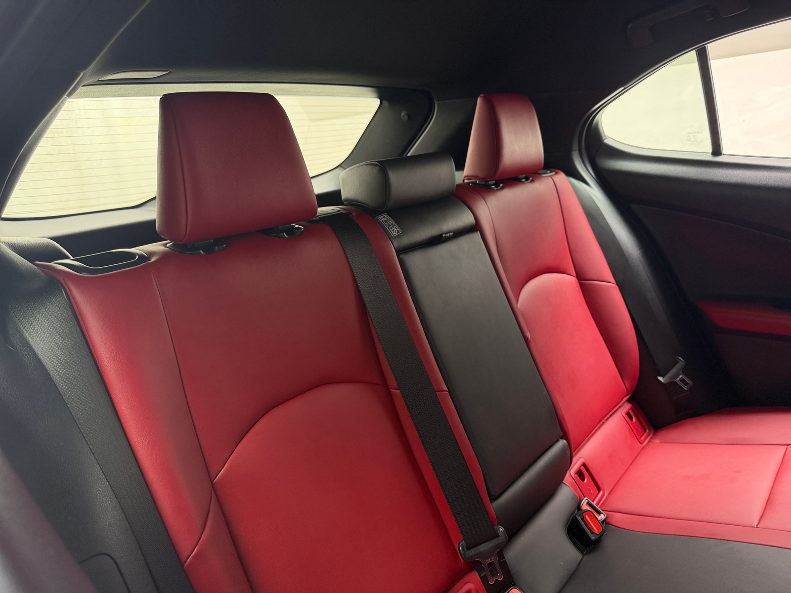 Thumbnail: 2020 Lexus UX - 5