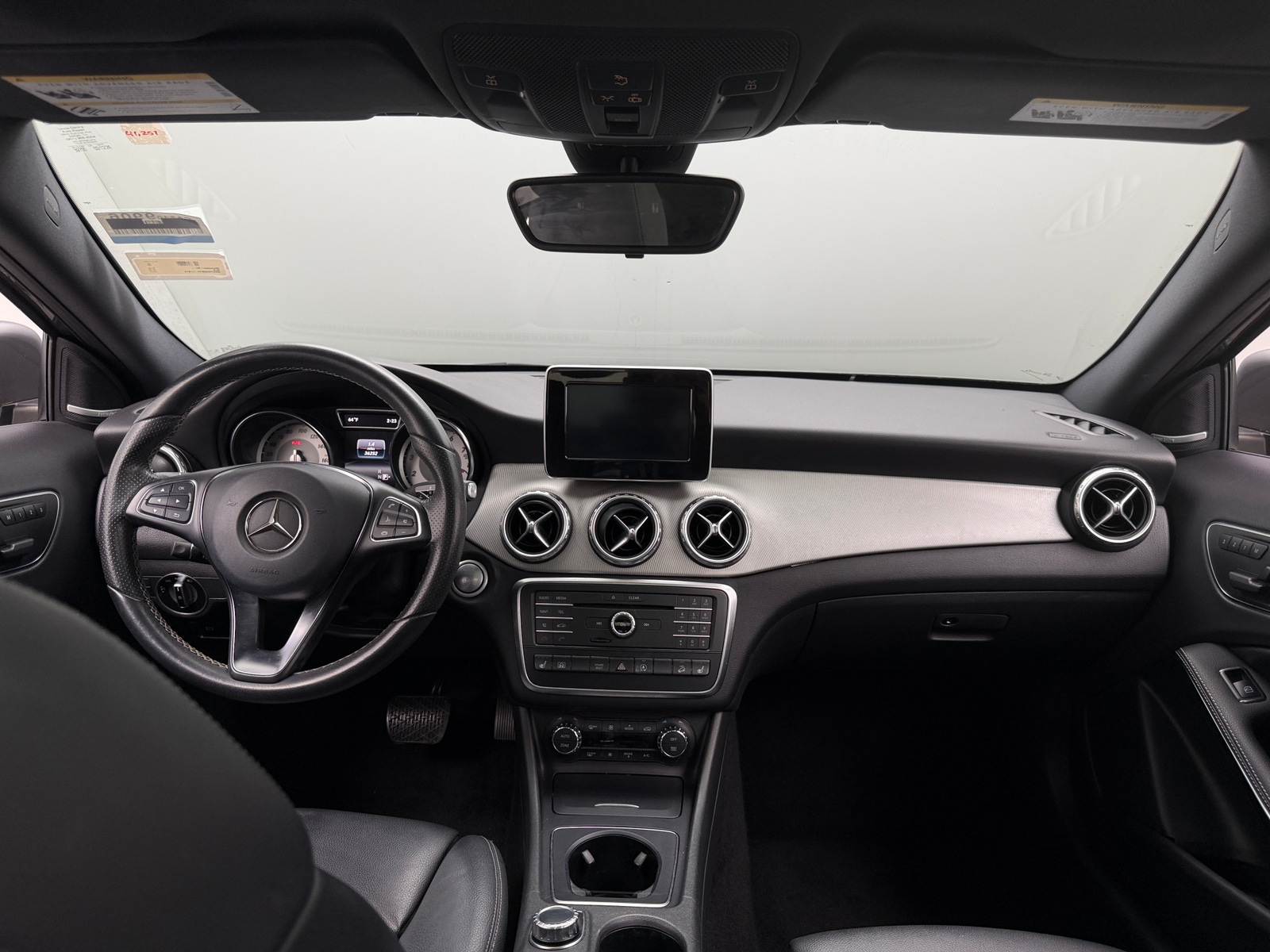 Thumbnail: 2017 Mercedes-Benz GLA - 2