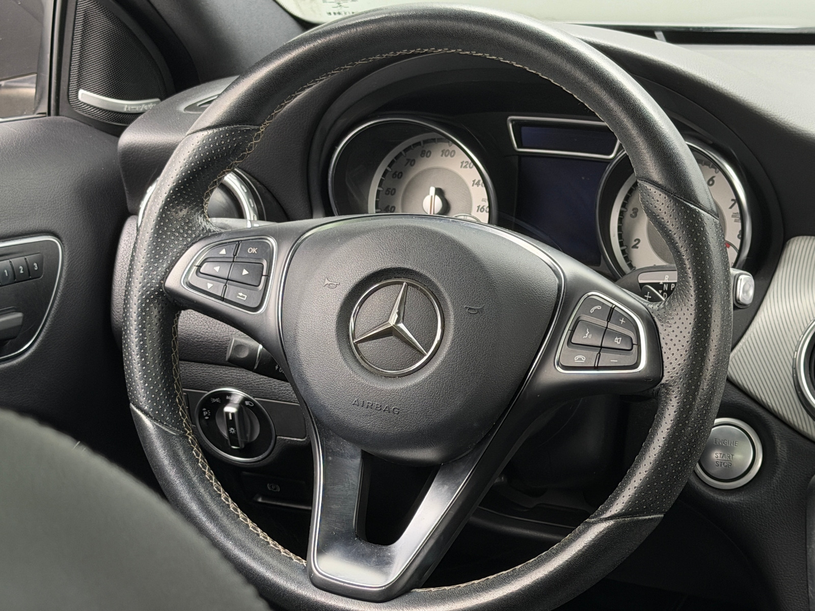Thumbnail: 2017 Mercedes-Benz GLA - 4