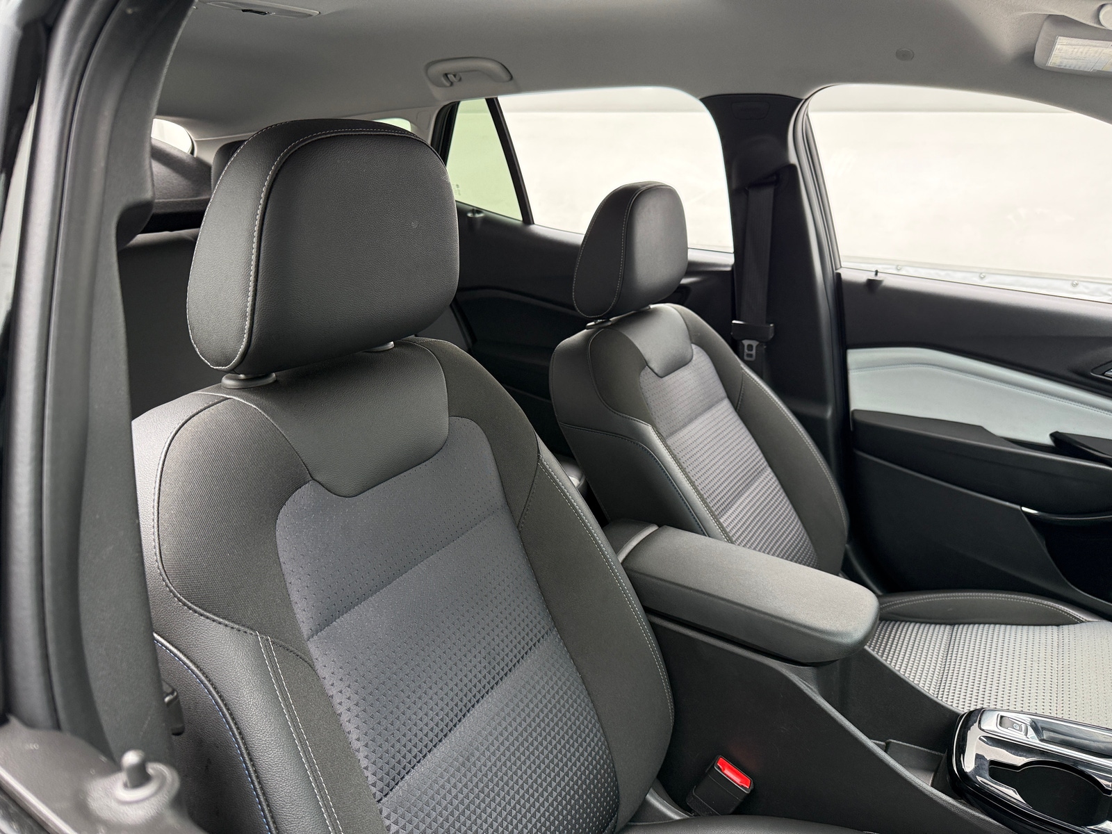 Thumbnail: 2025 Chevrolet Trax - 2