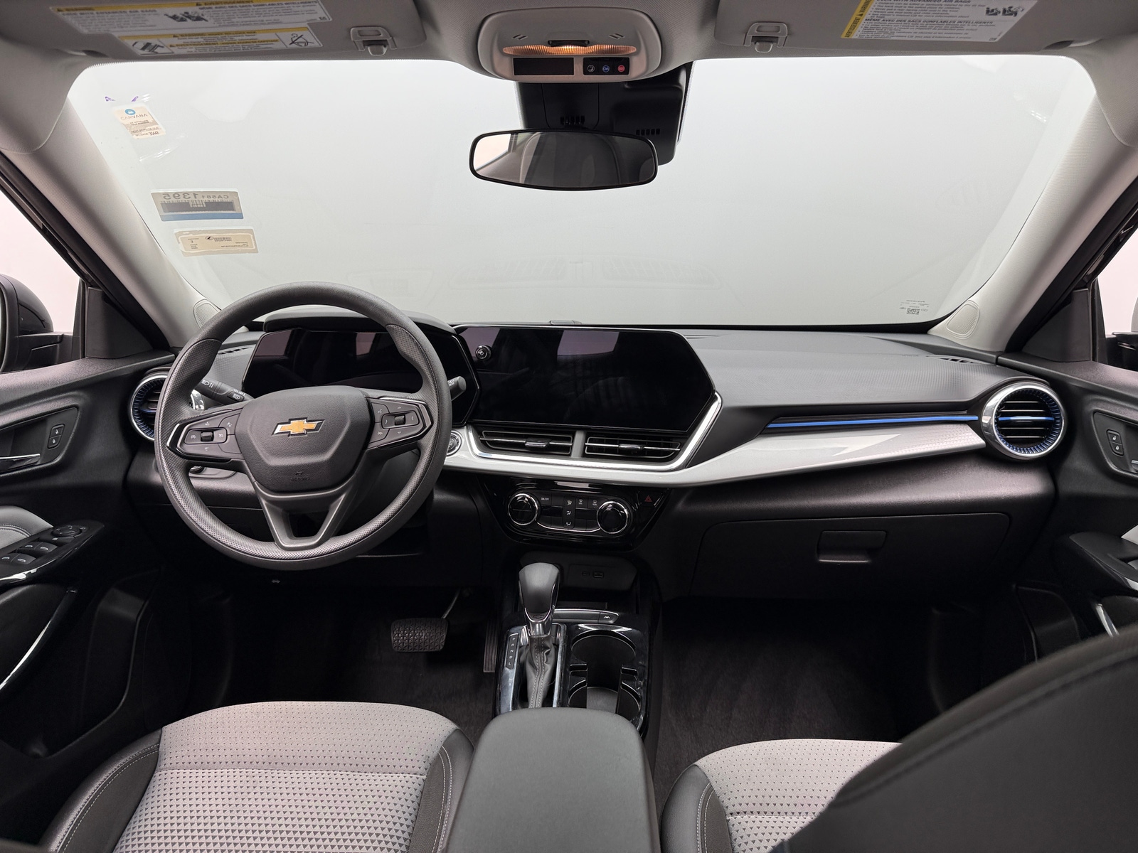 Thumbnail: 2025 Chevrolet Trax - 3