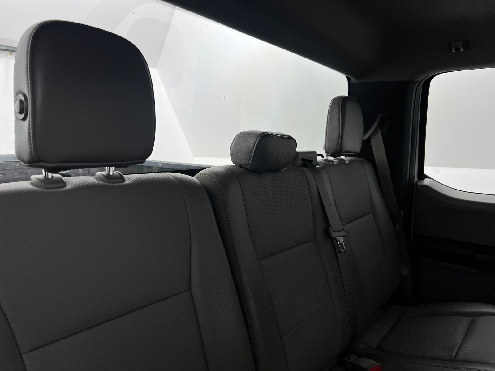 Thumbnail: 2015 Ford Econoline - 6