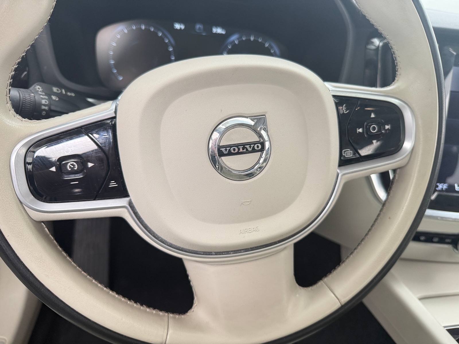 Thumbnail: 2020 Volvo S60 - 4
