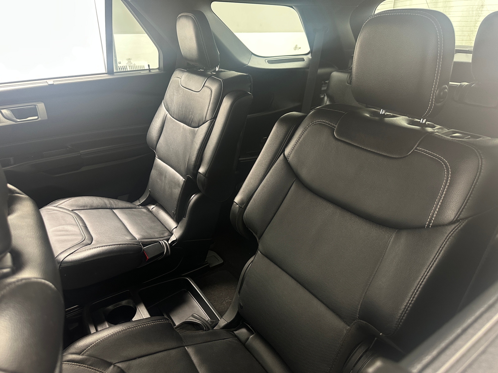 Thumbnail: 2020 Ford Explorer - 5