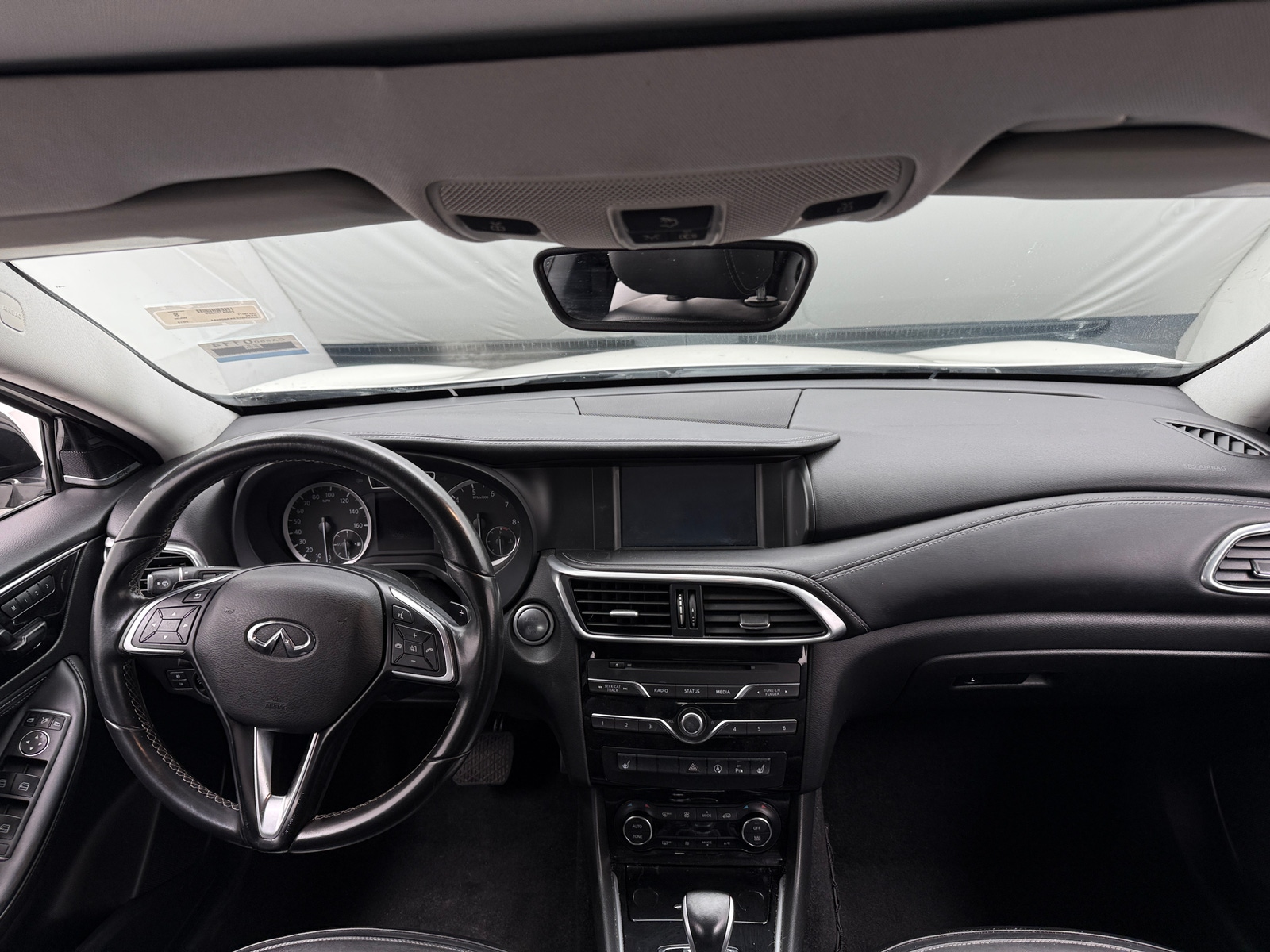 Thumbnail: 2019 INFINITI QX30 - 2