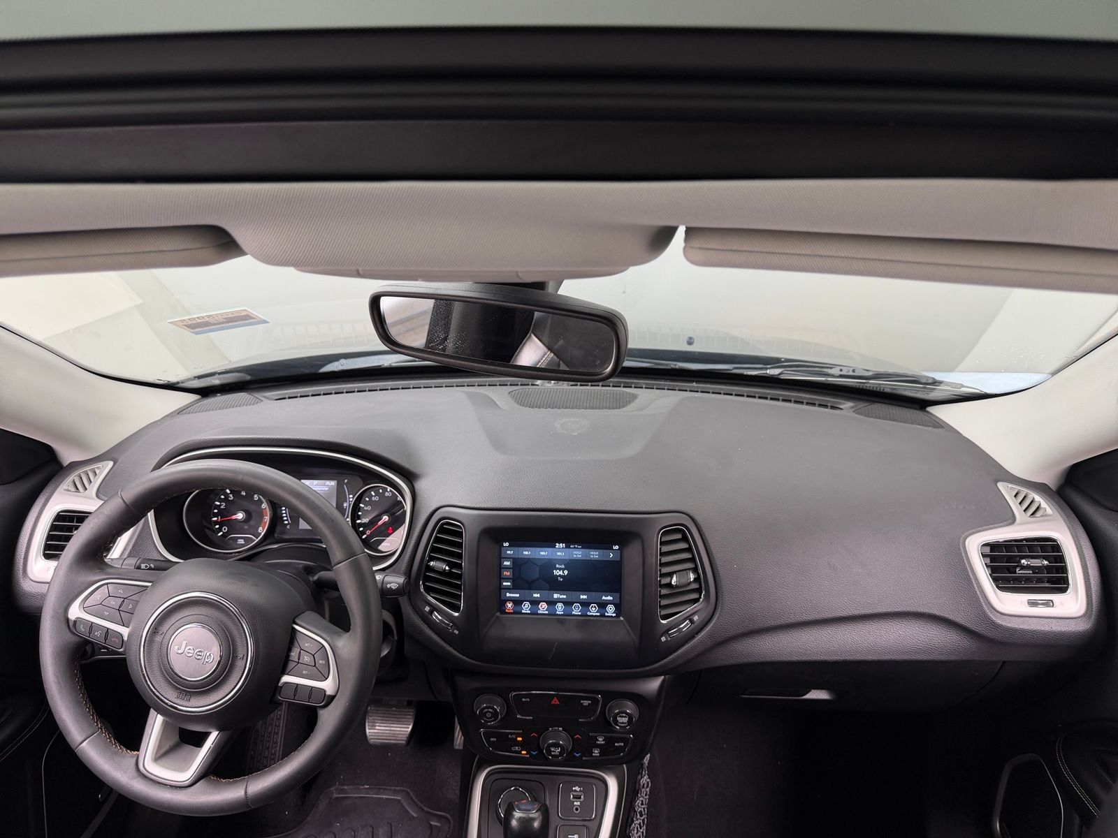 Thumbnail: 2021 Jeep Compass - 3