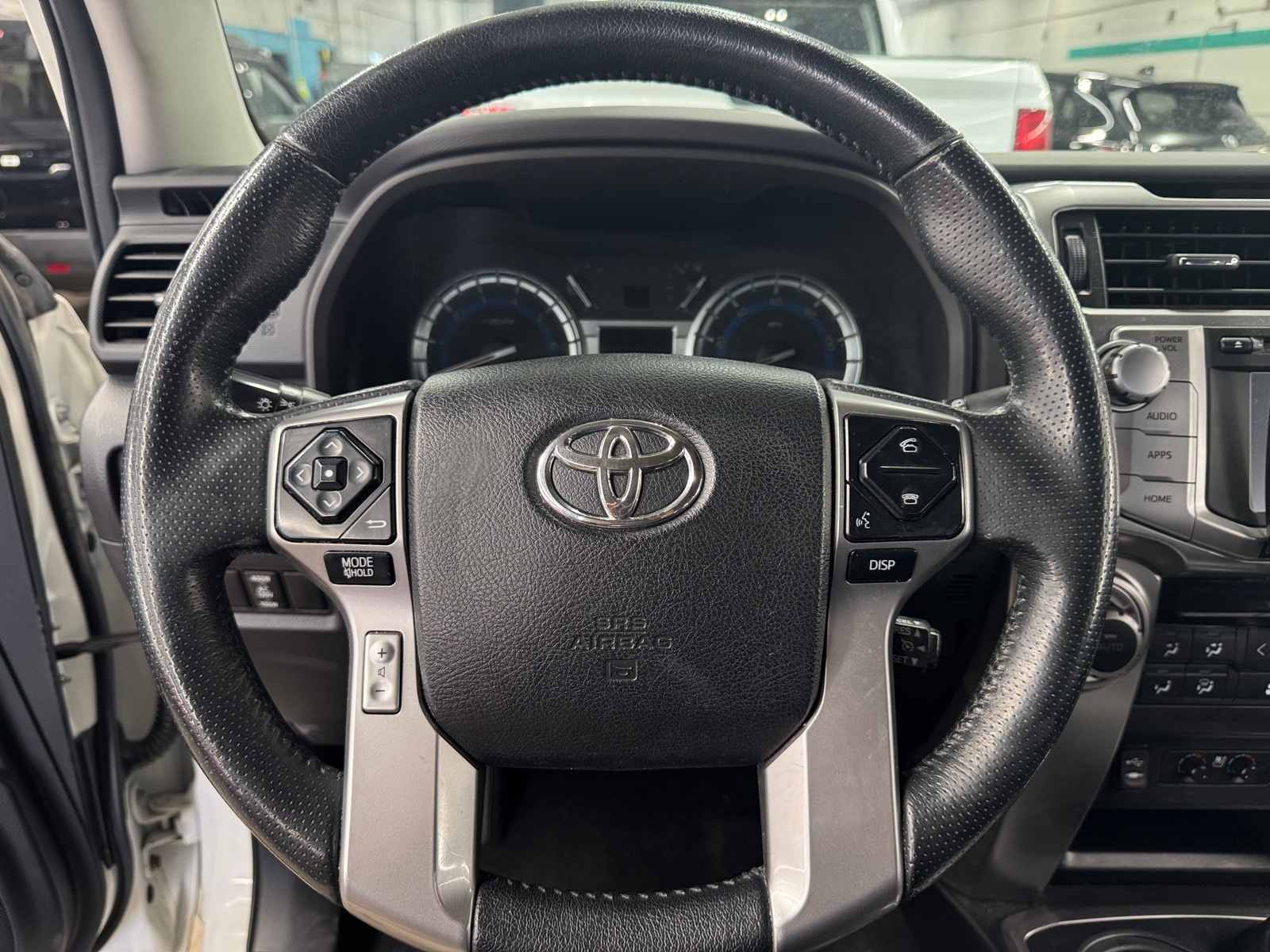 Thumbnail: 2015 Toyota 4Runner - 5